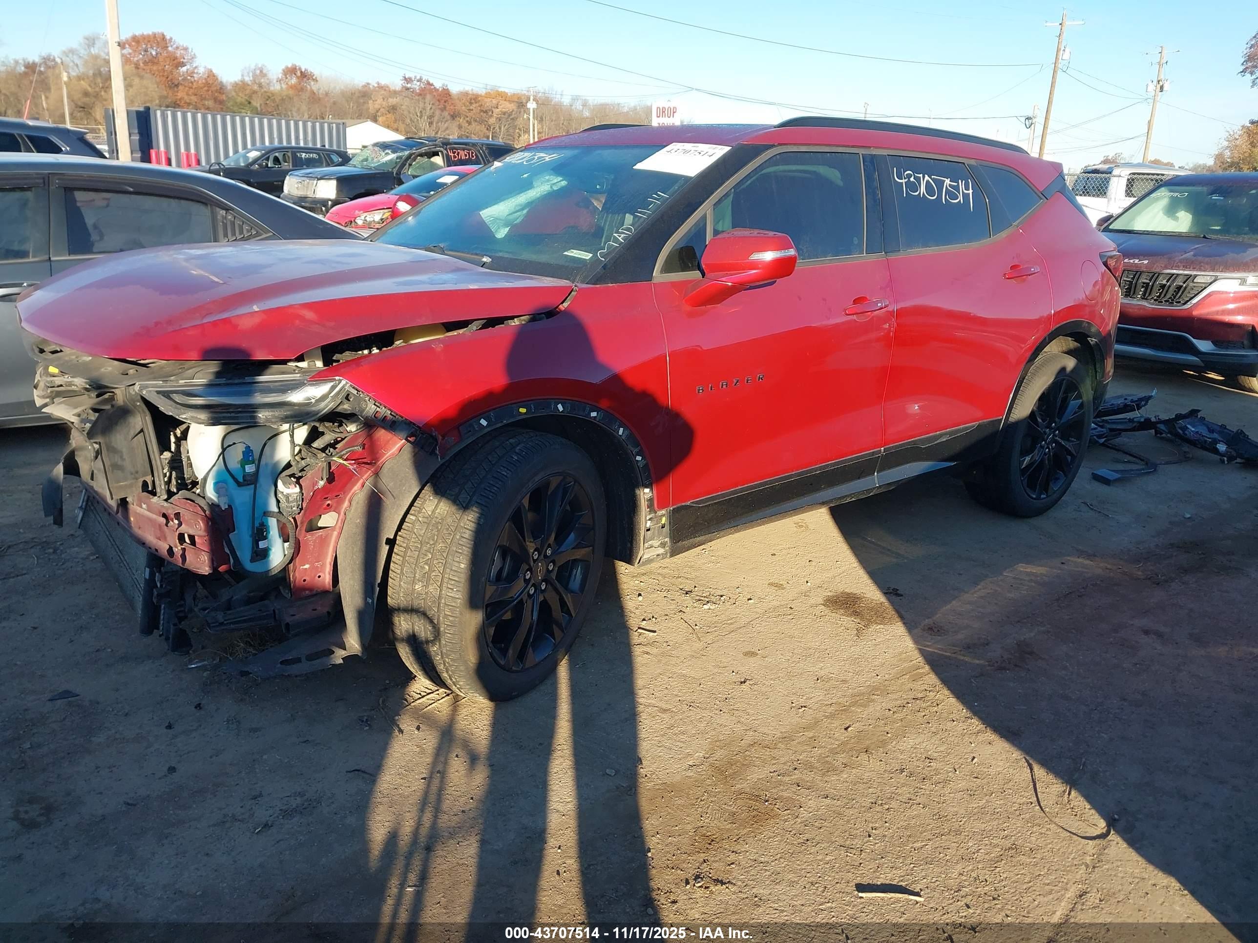 CHEVROLET BLAZER image 2