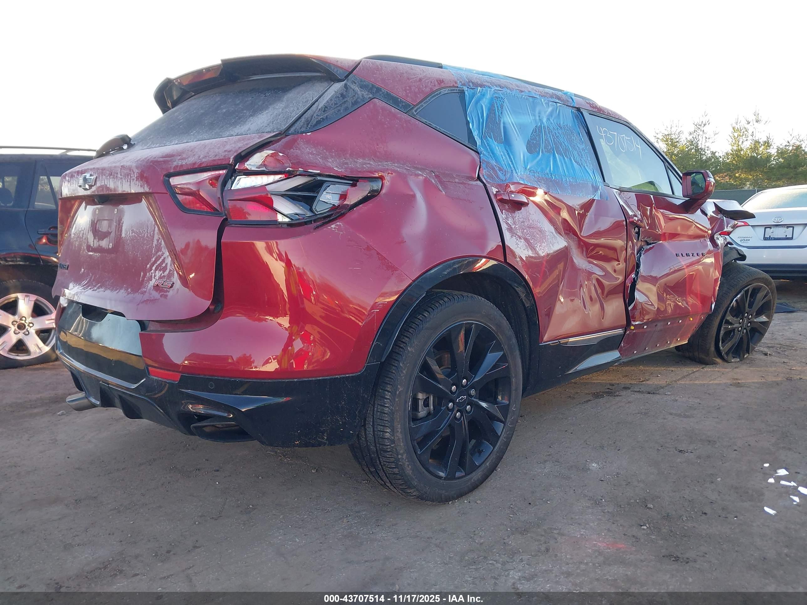 CHEVROLET BLAZER image 4