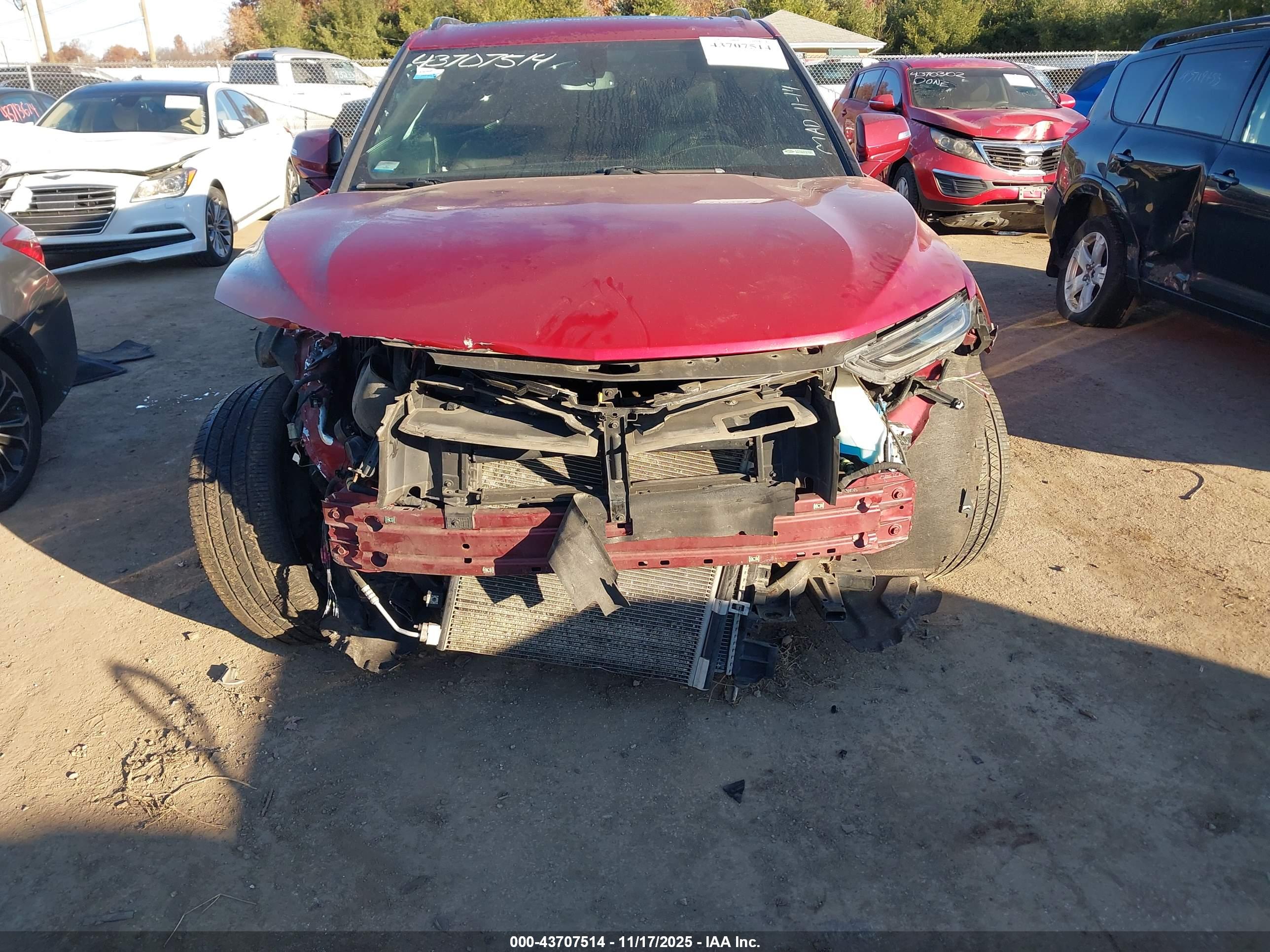 CHEVROLET BLAZER image 6