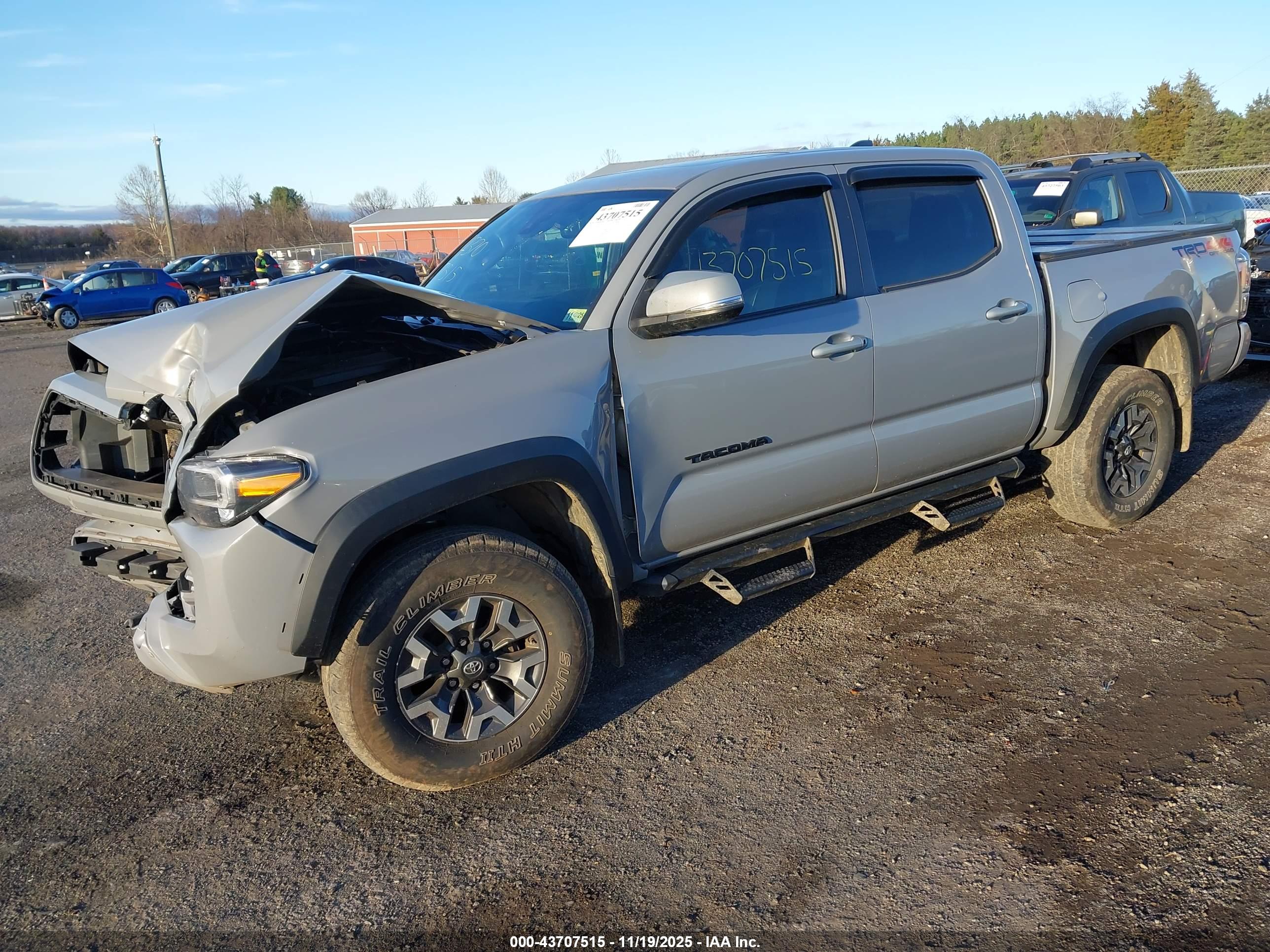TOYOTA TACOMA image 2