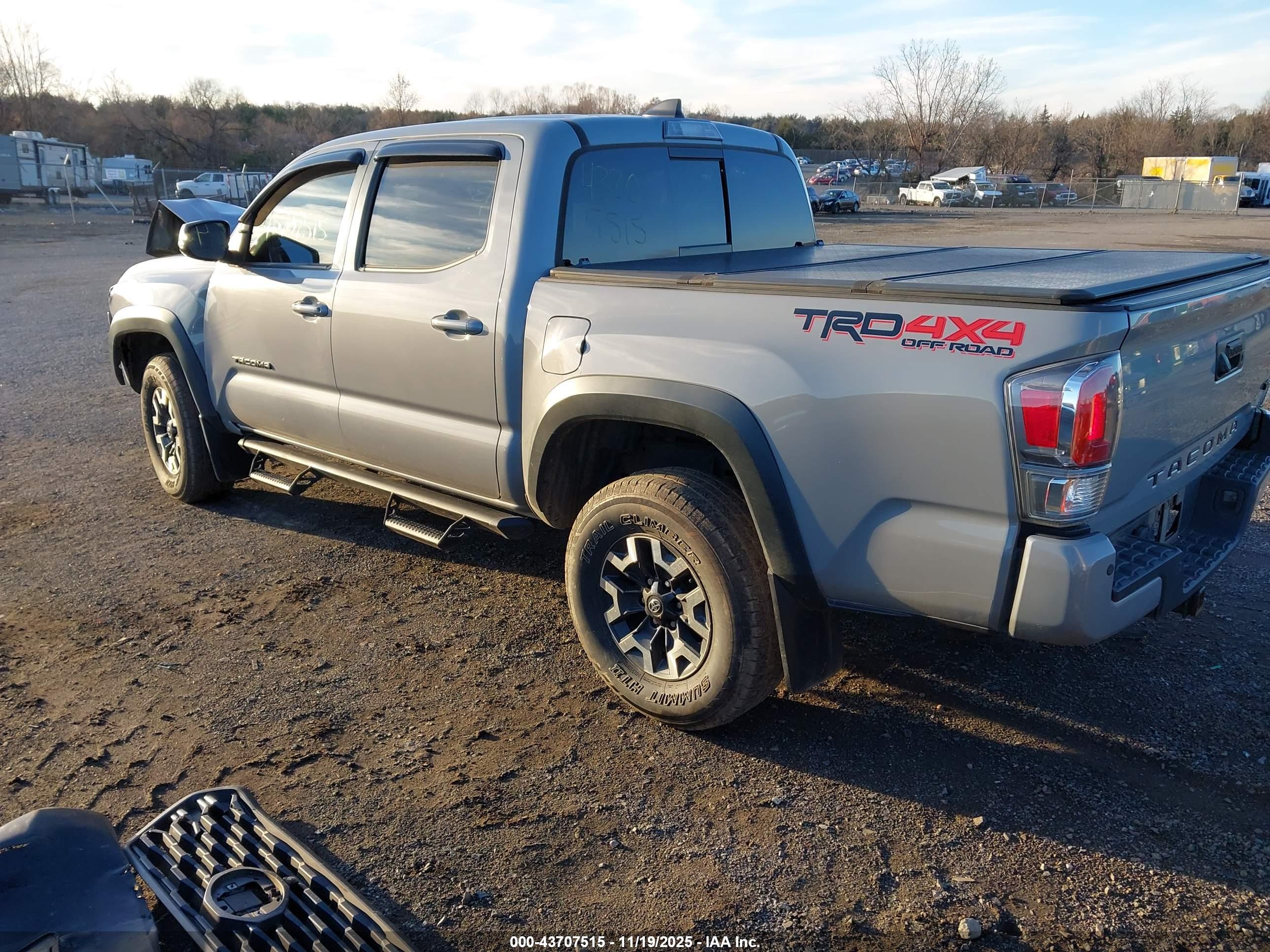 TOYOTA TACOMA image 3