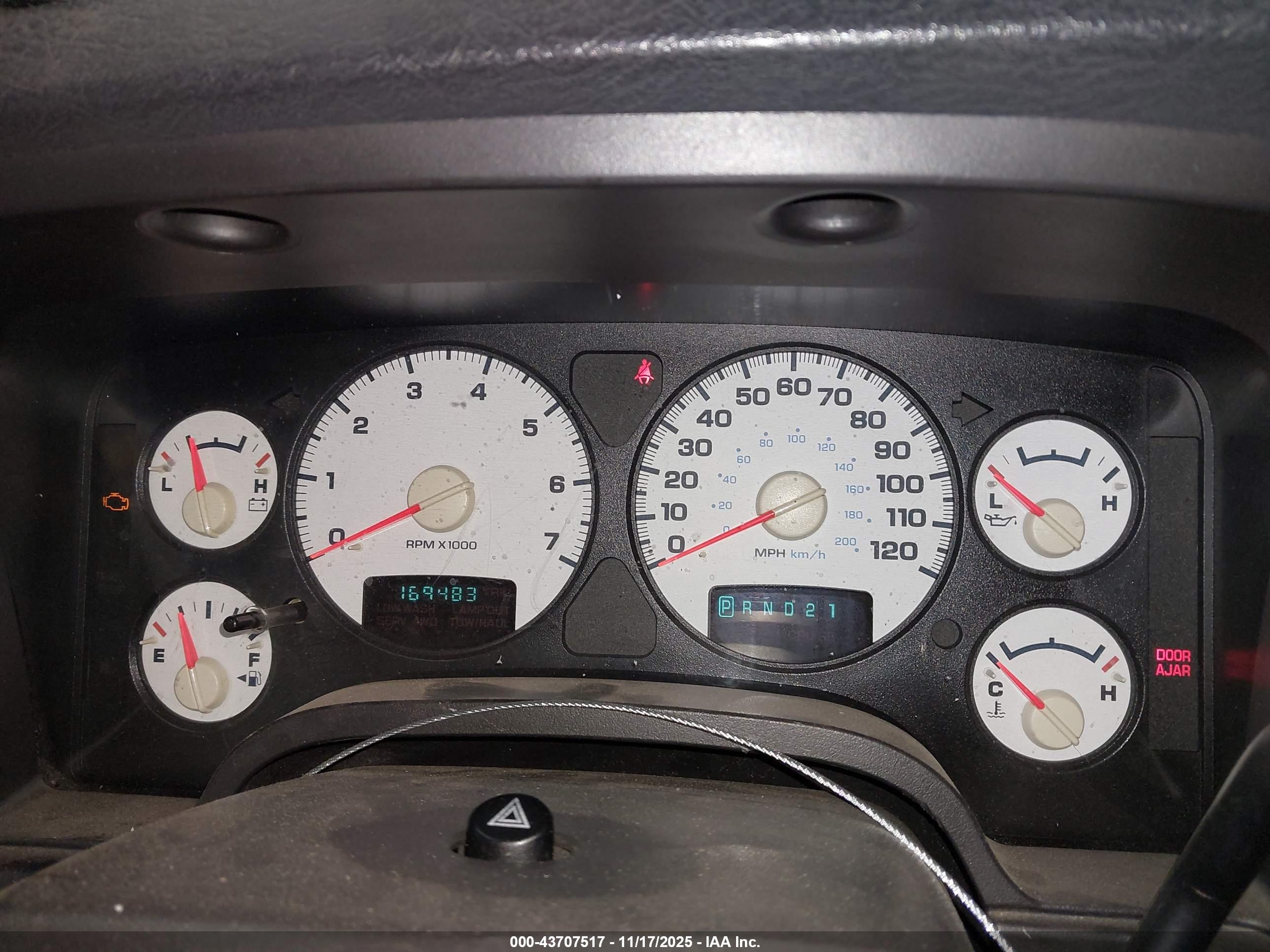 DODGE RAM image 7