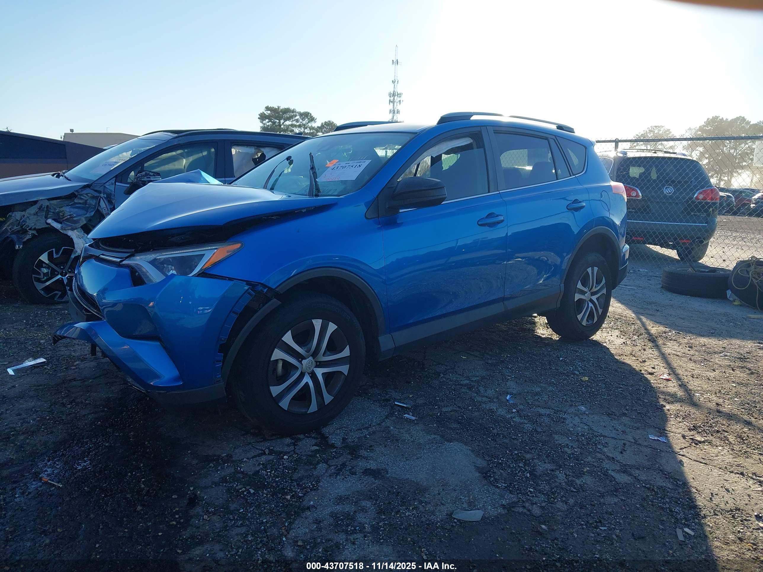 TOYOTA RAV4 image 2