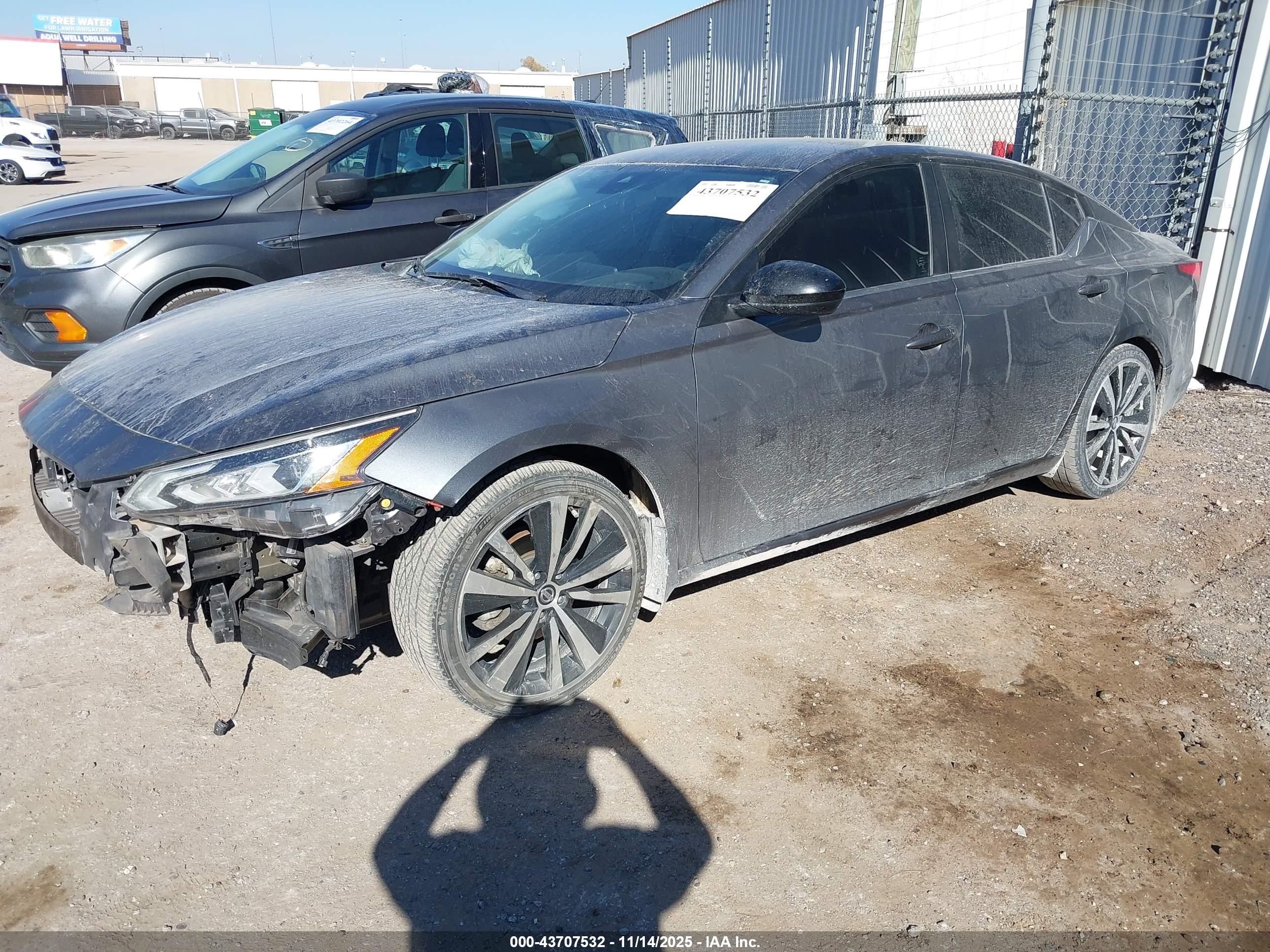 NISSAN ALTIMA image 2