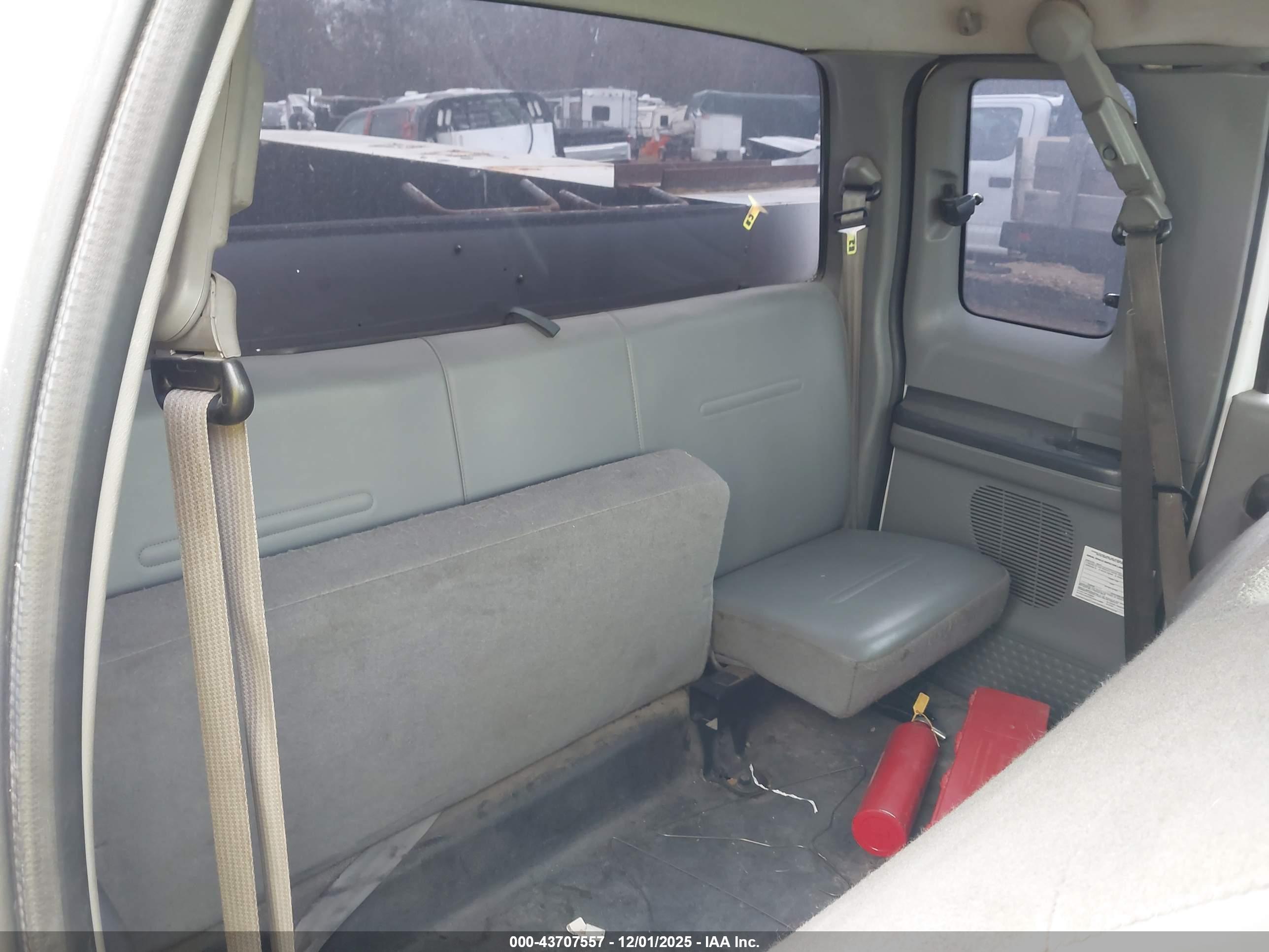 FORD F-350 image 8
