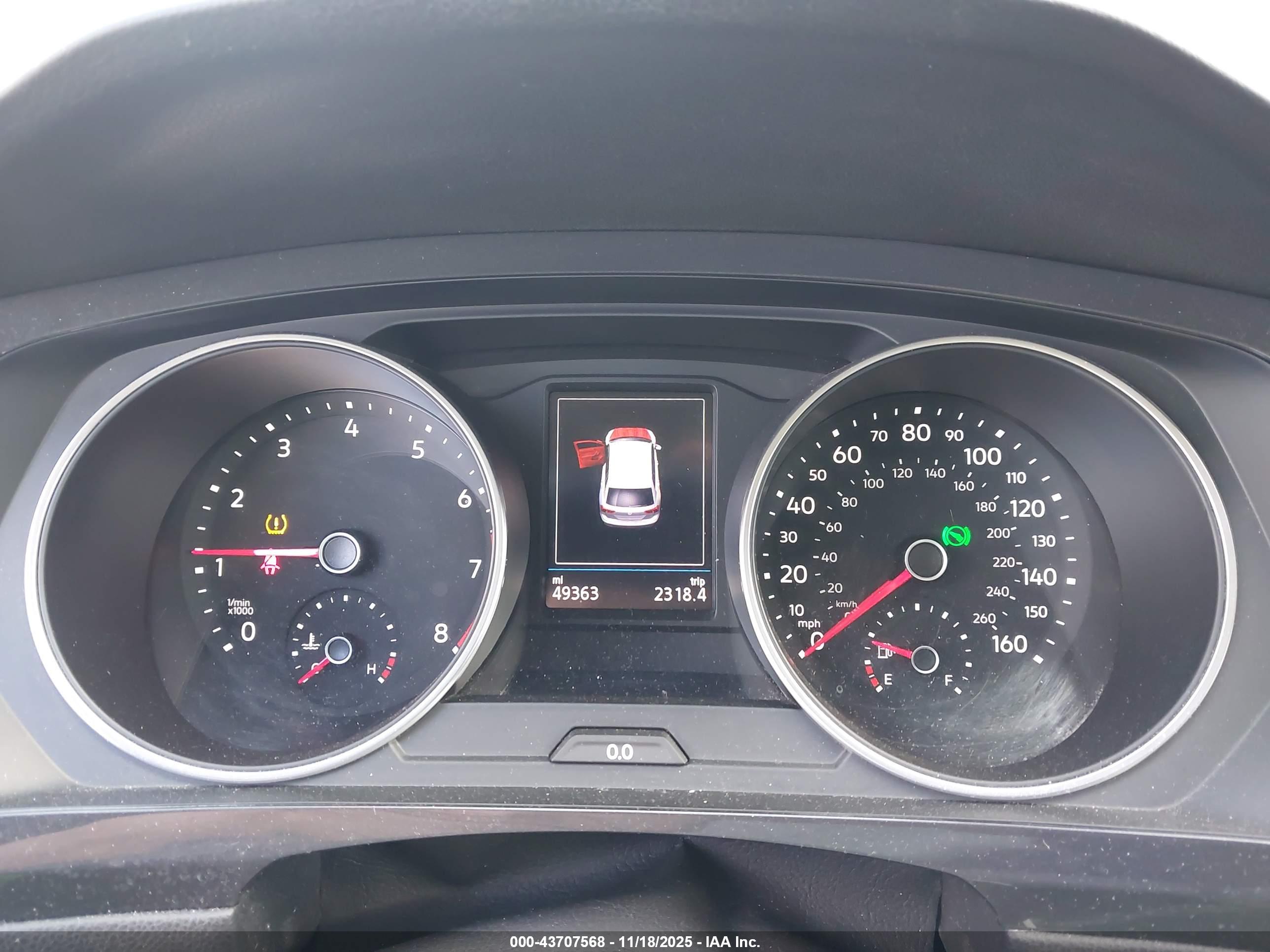 VOLKSWAGEN TIGUAN image 7