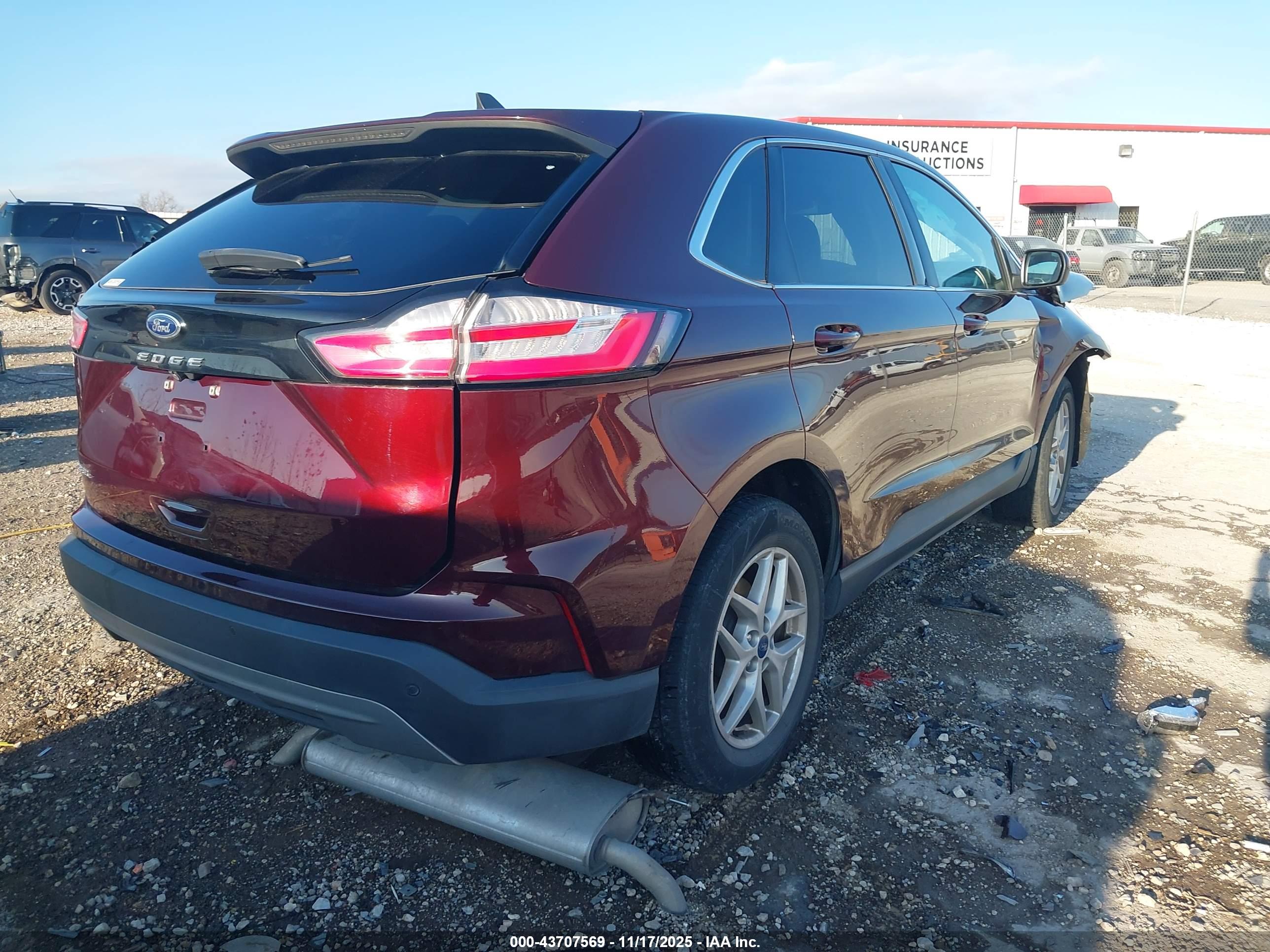 FORD EDGE image 4
