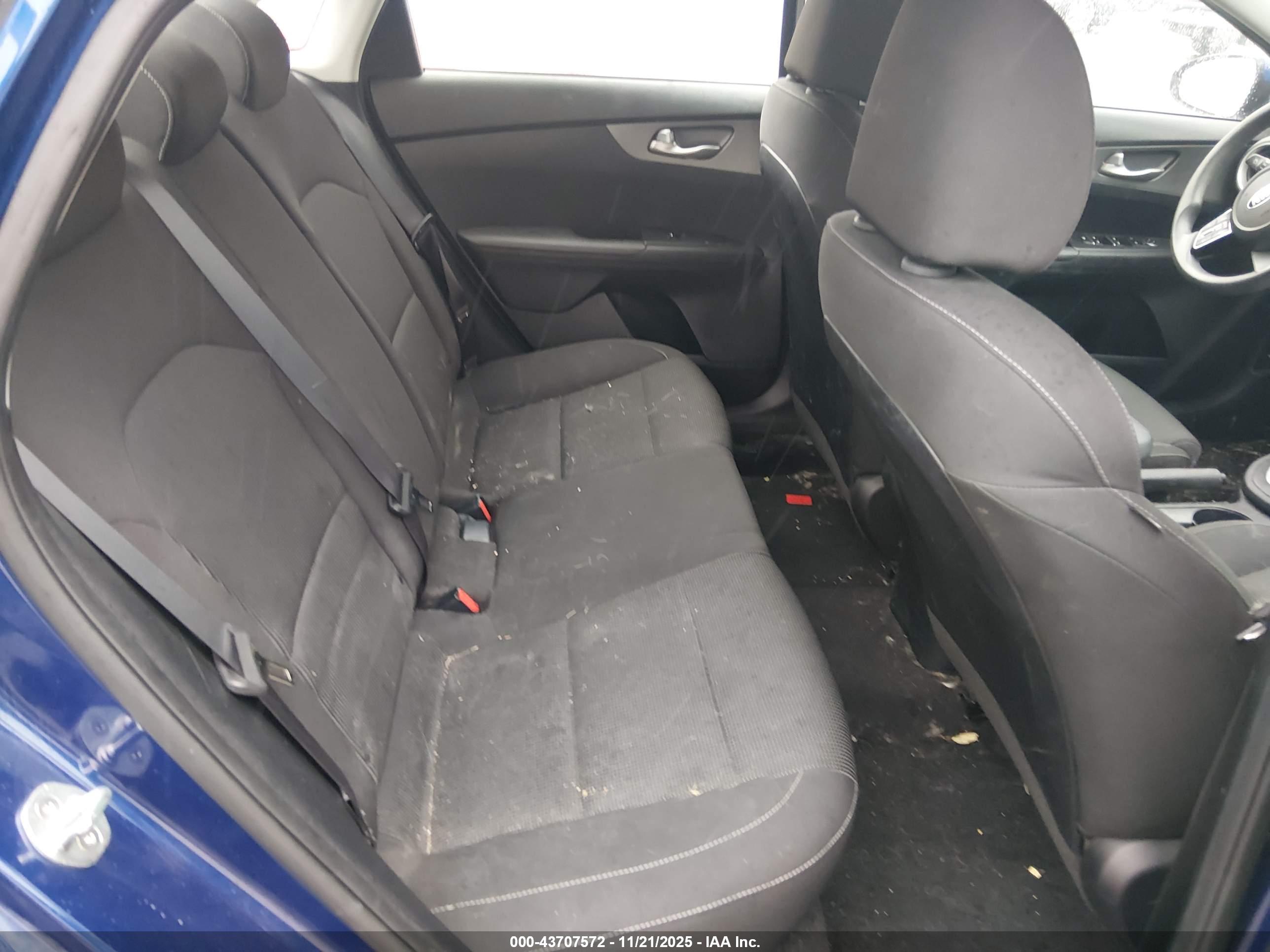 KIA FORTE image 8