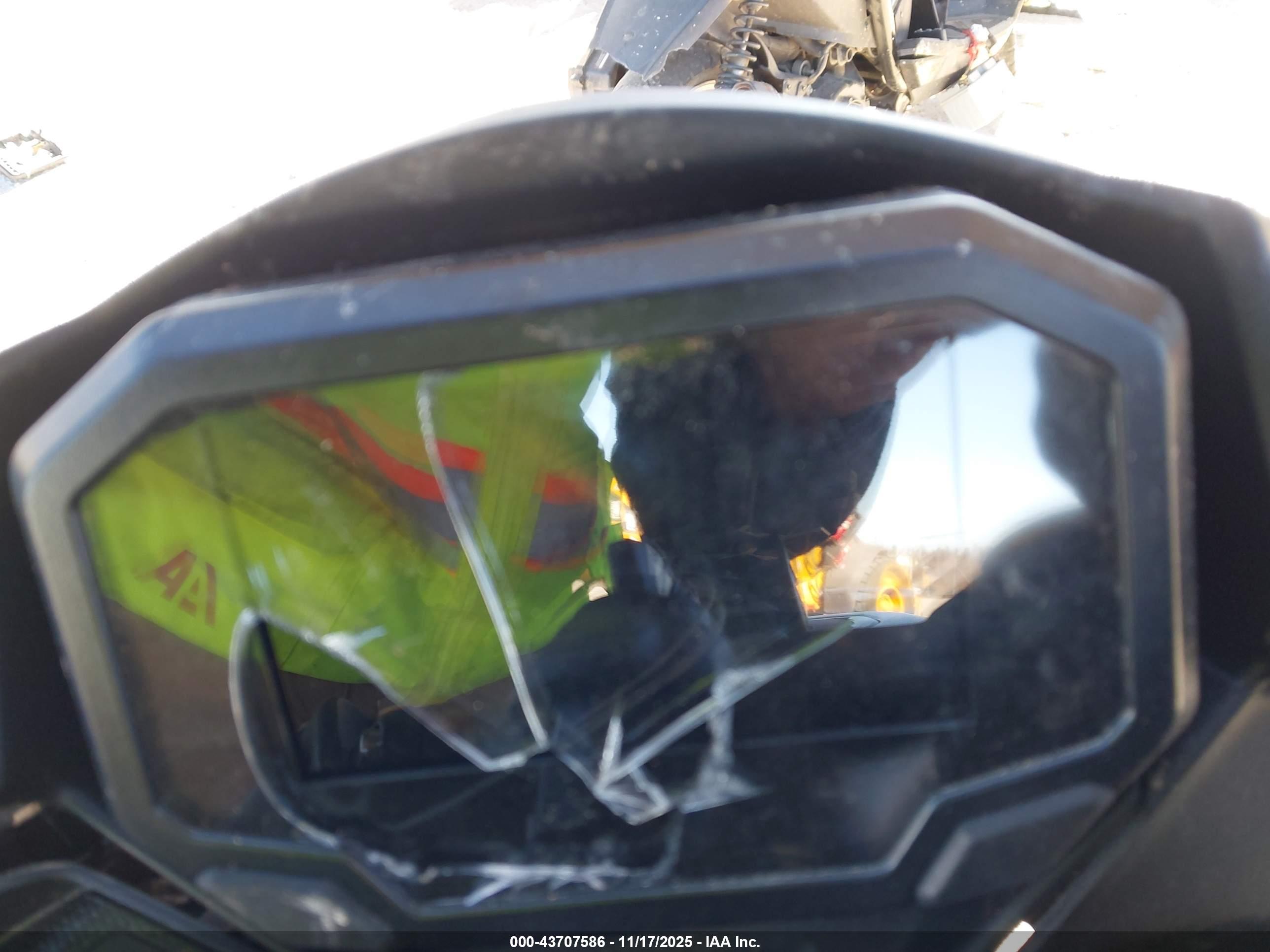 KAWASAKI ZX400 image 7
