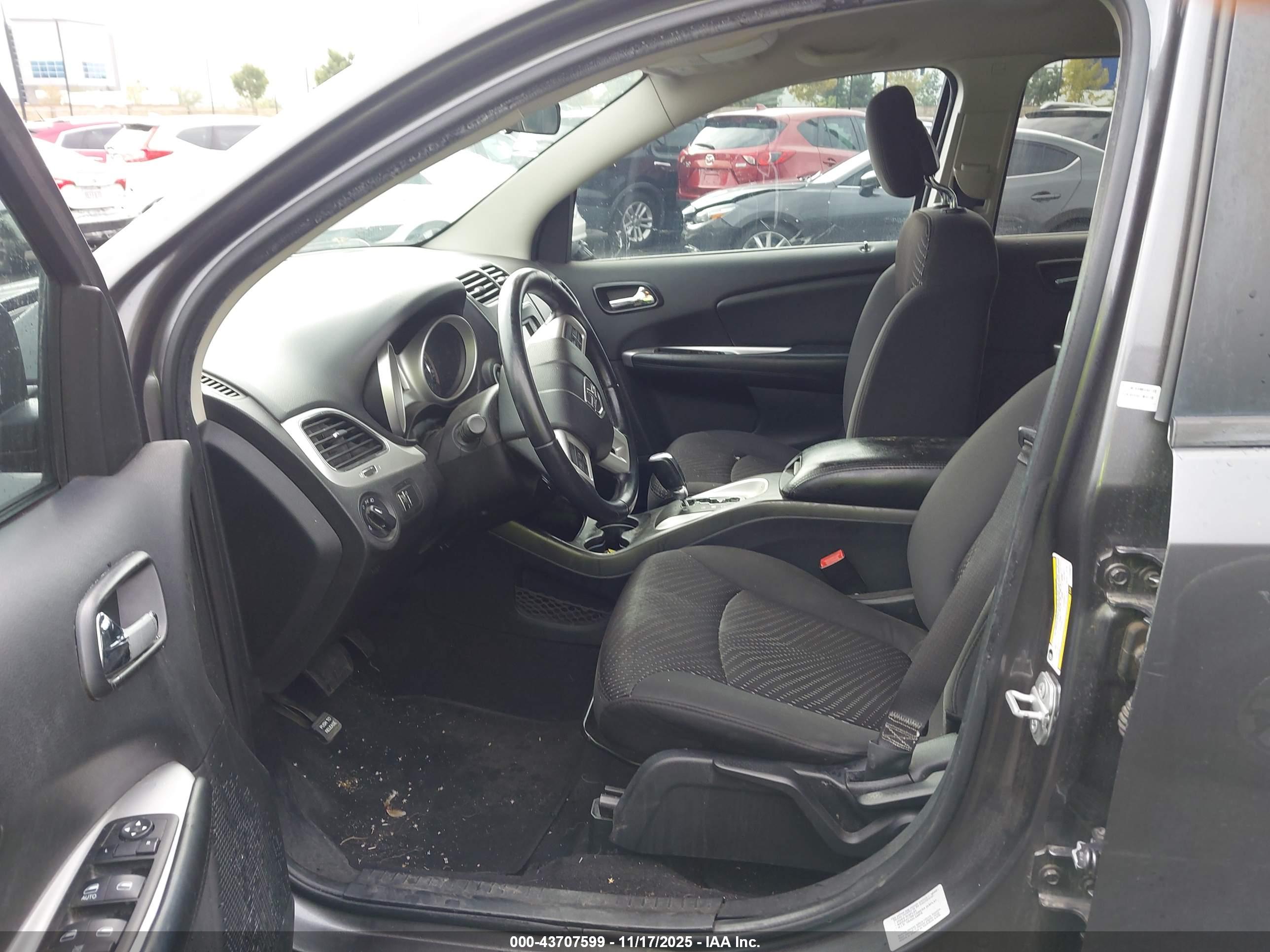 DODGE JOURNEY image 5