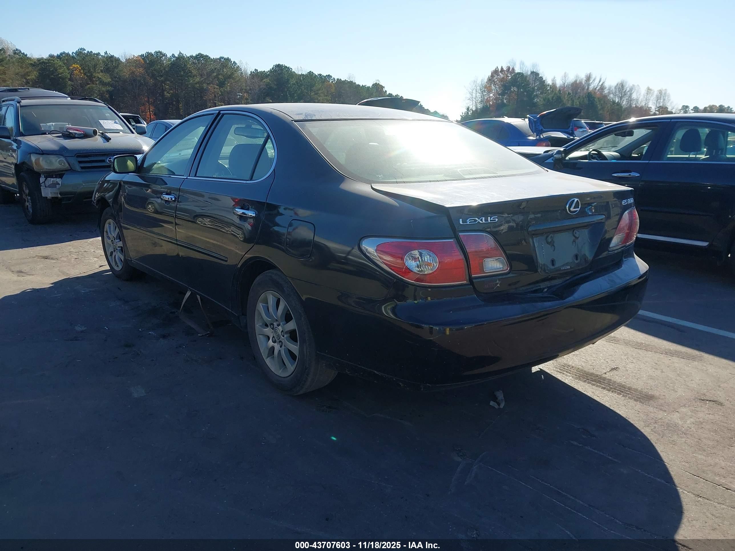 LEXUS ES image 3
