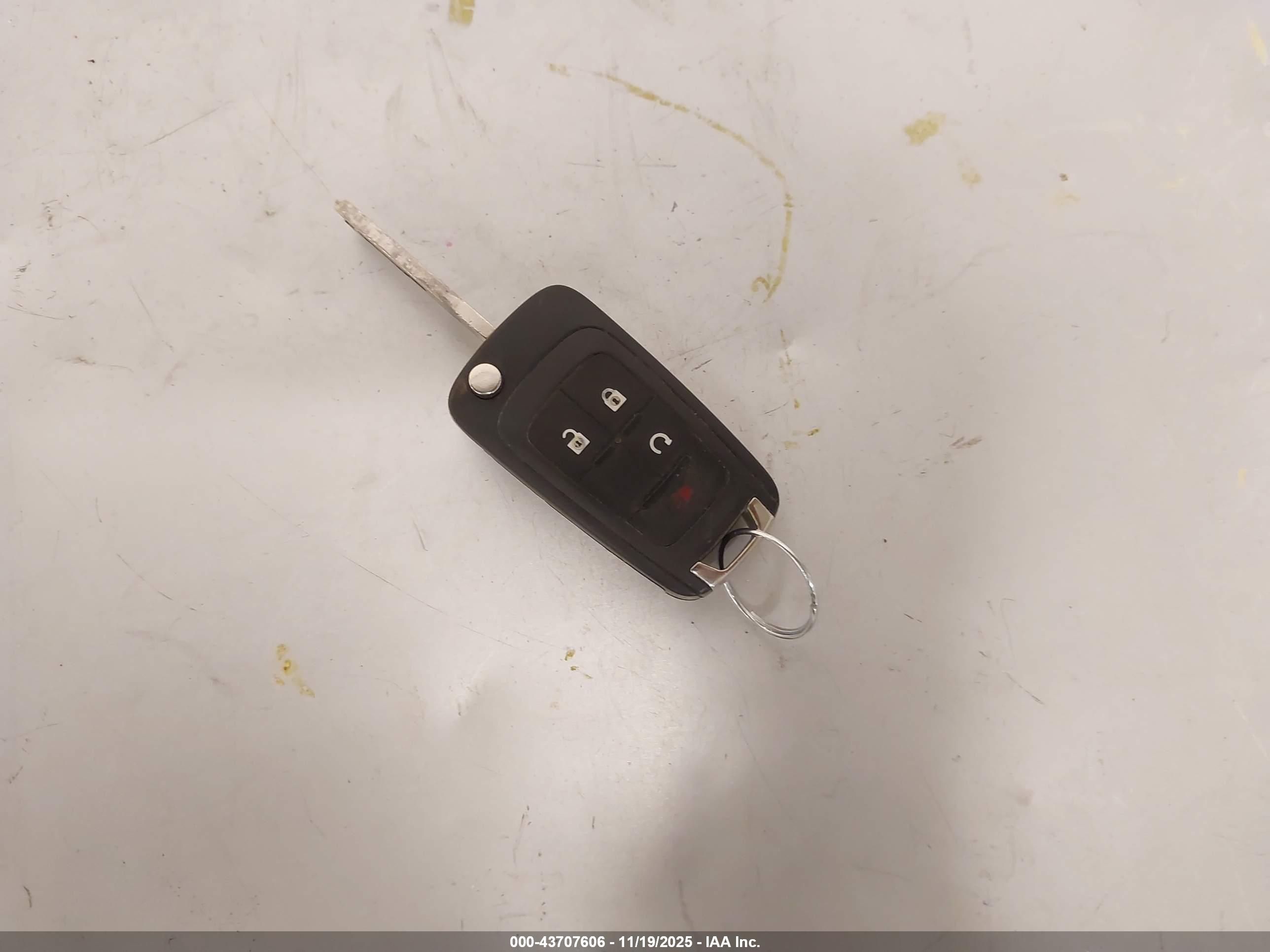 CHEVROLET EQUINOX image 11