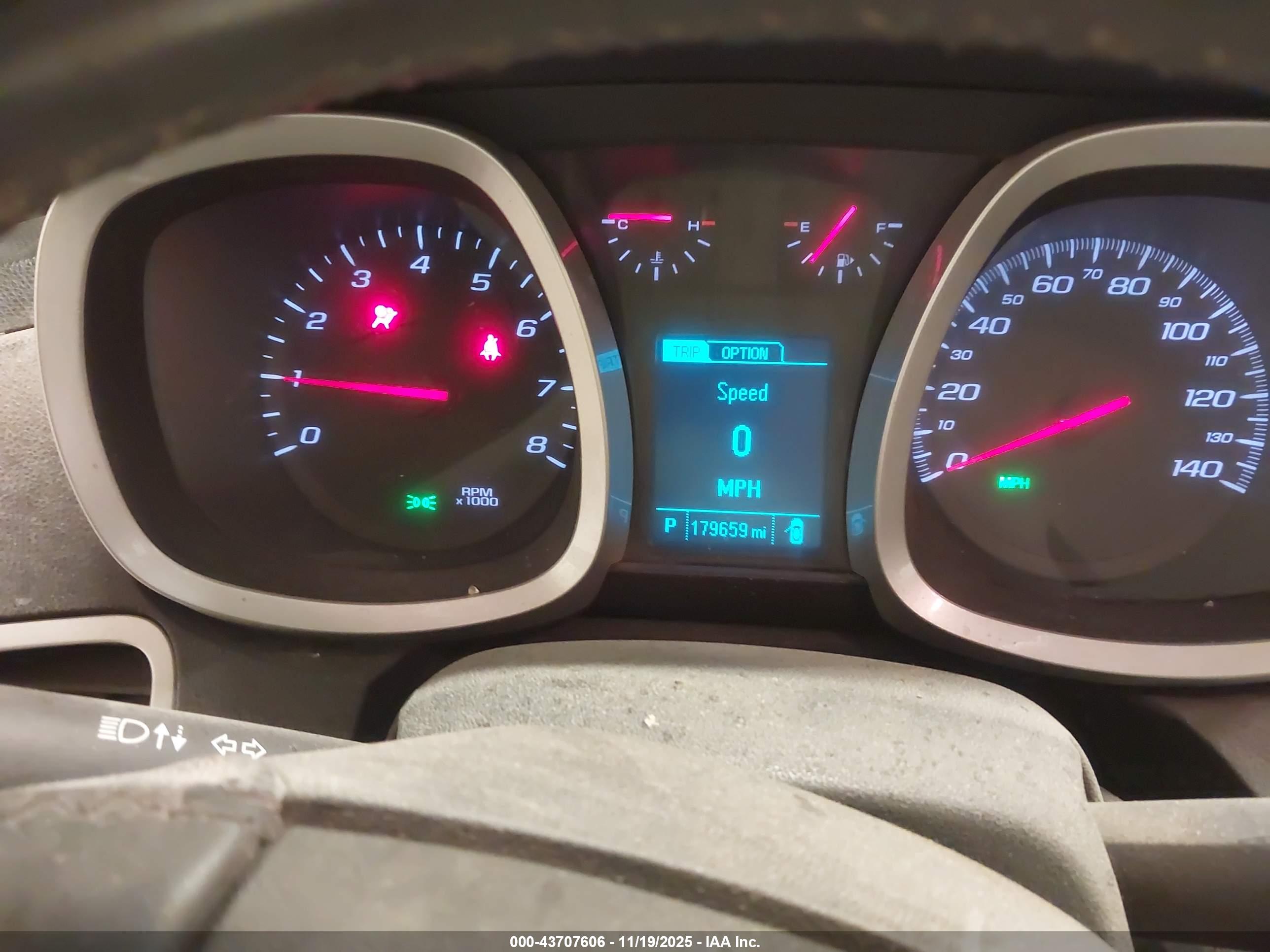 CHEVROLET EQUINOX image 7