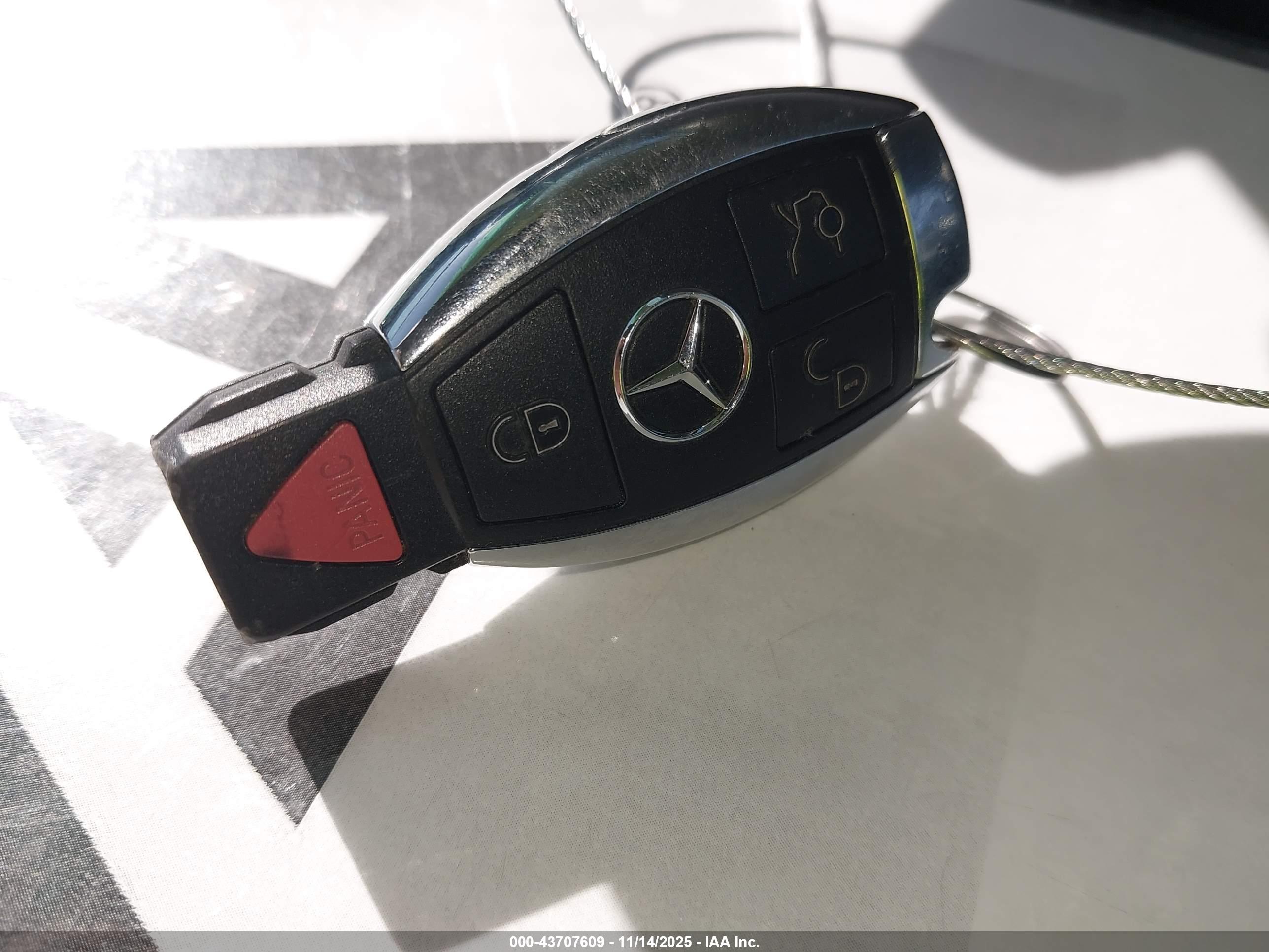 MERCEDES-BENZ GLC image 11