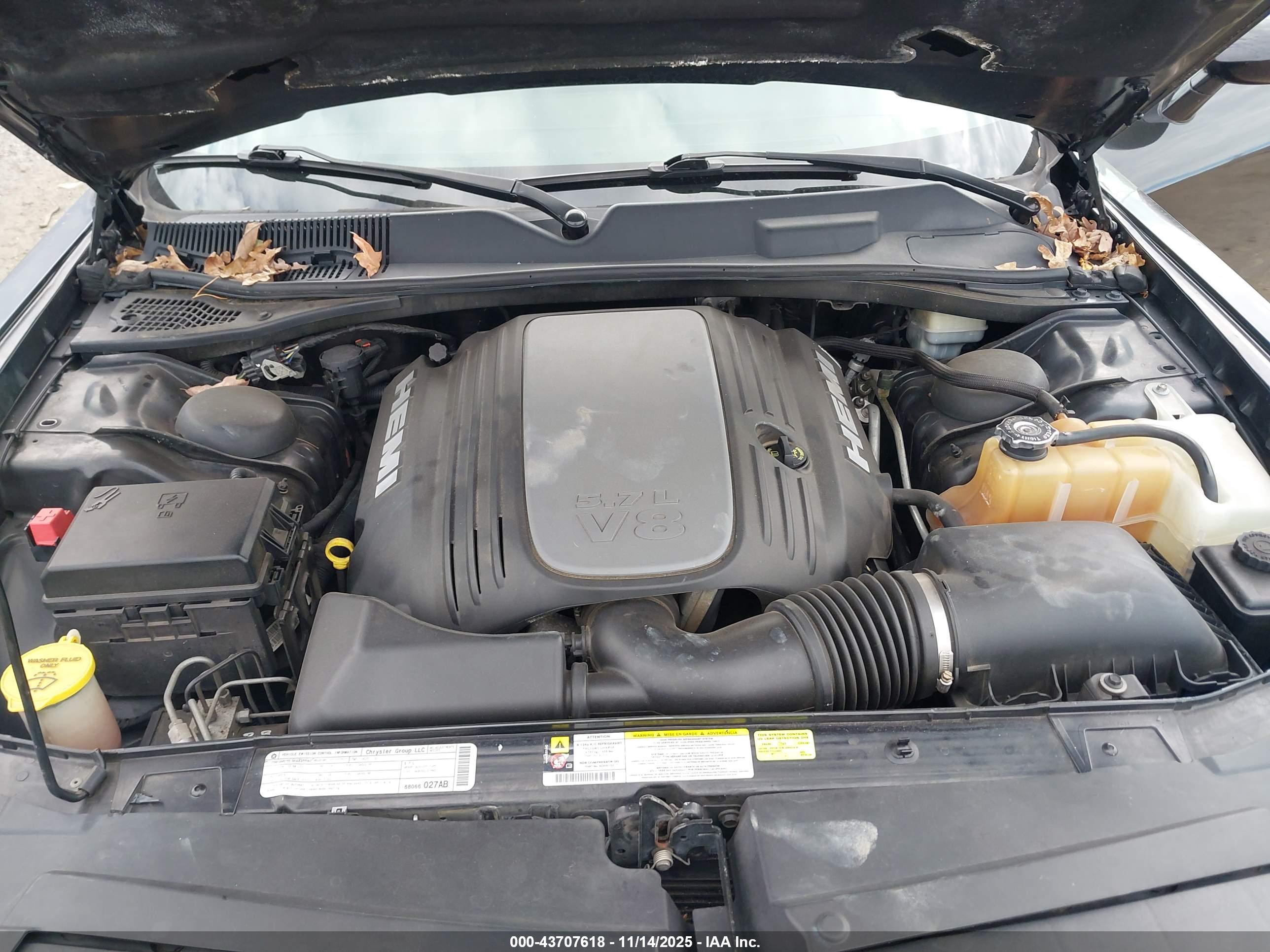 DODGE CHALLENGER image 10