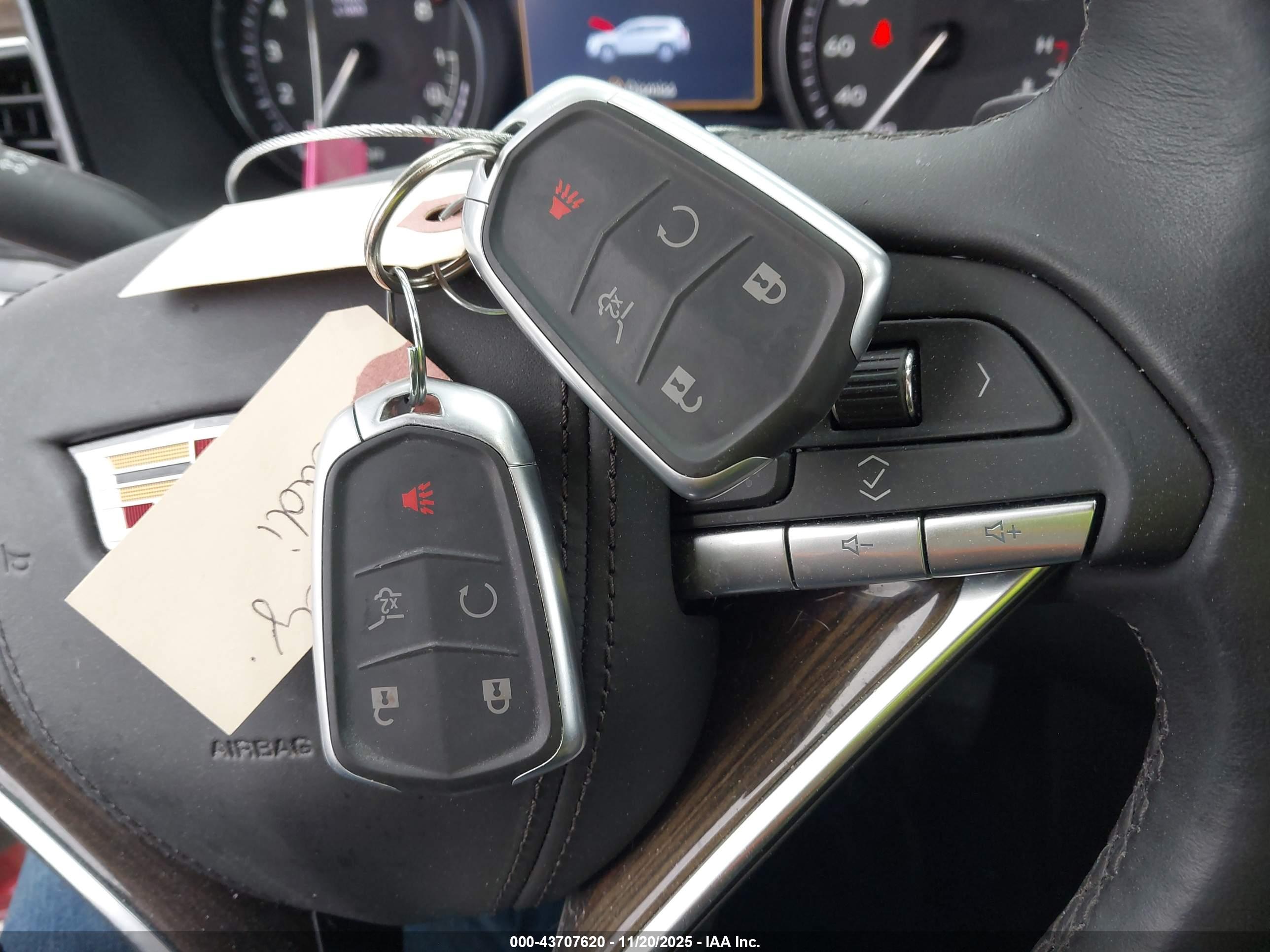 CADILLAC XT6 image 11