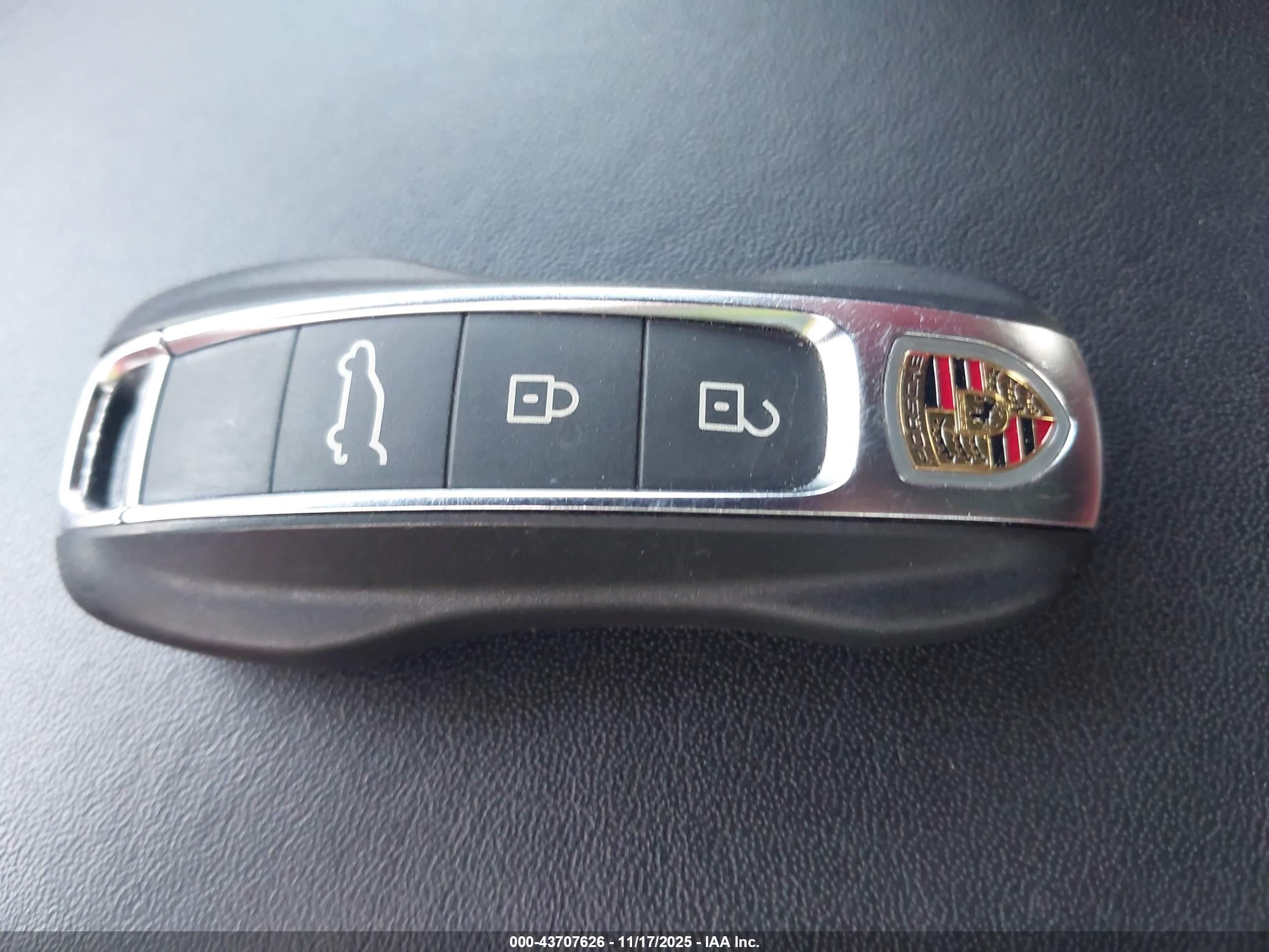 PORSCHE CAYENNE image 11