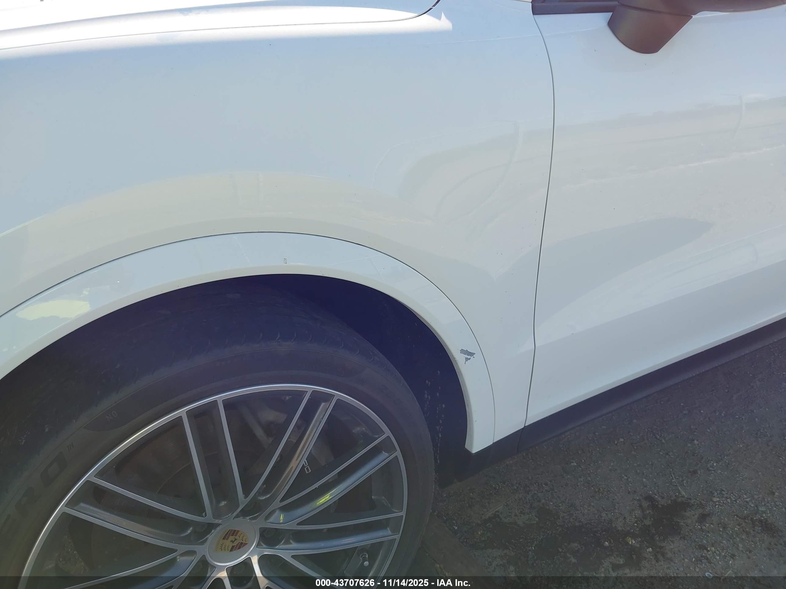 PORSCHE CAYENNE image 6