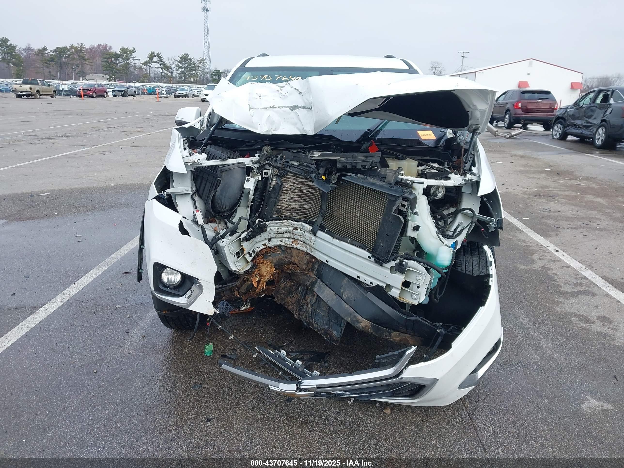 CHEVROLET TRAVERSE image 6