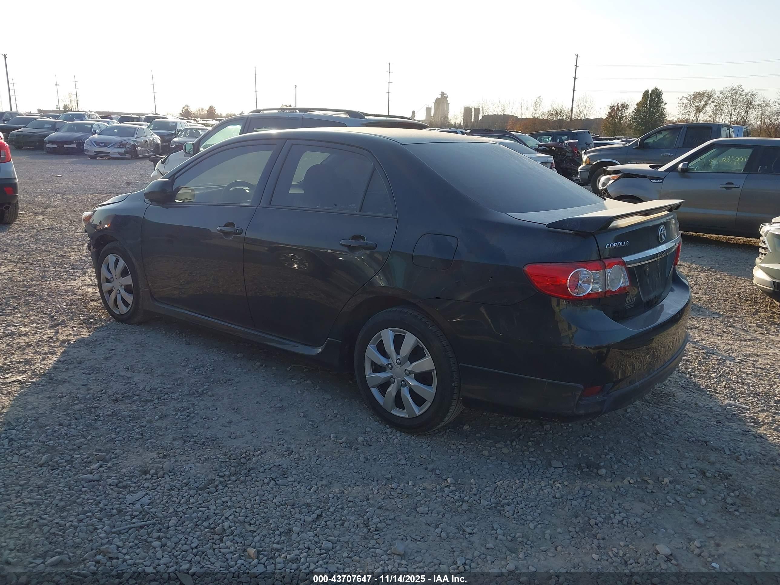 TOYOTA COROLLA image 3