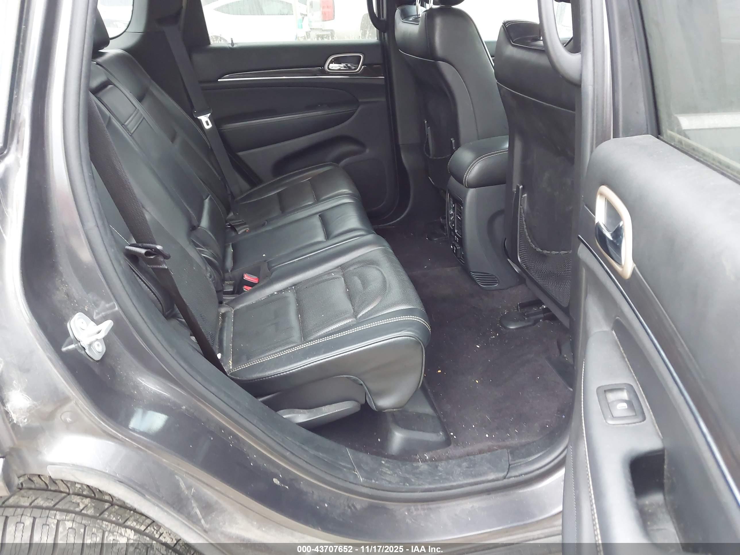 JEEP GRAND image 8