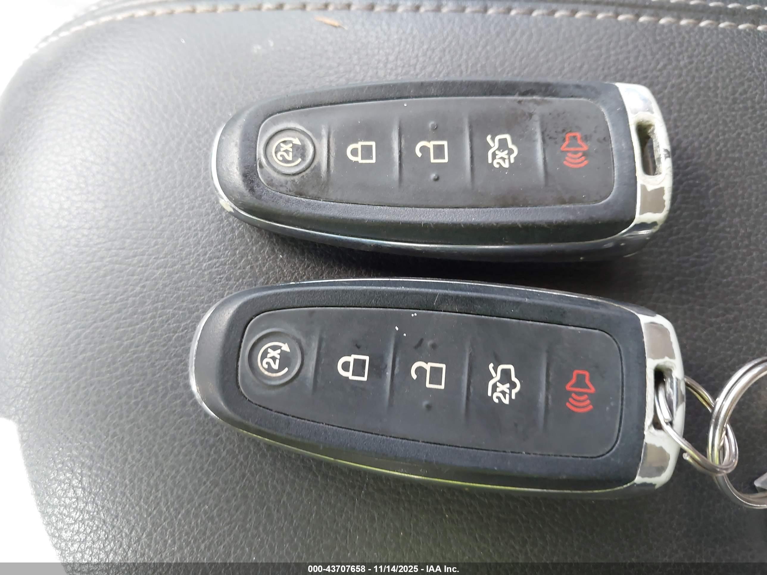 FORD ESCAPE image 11