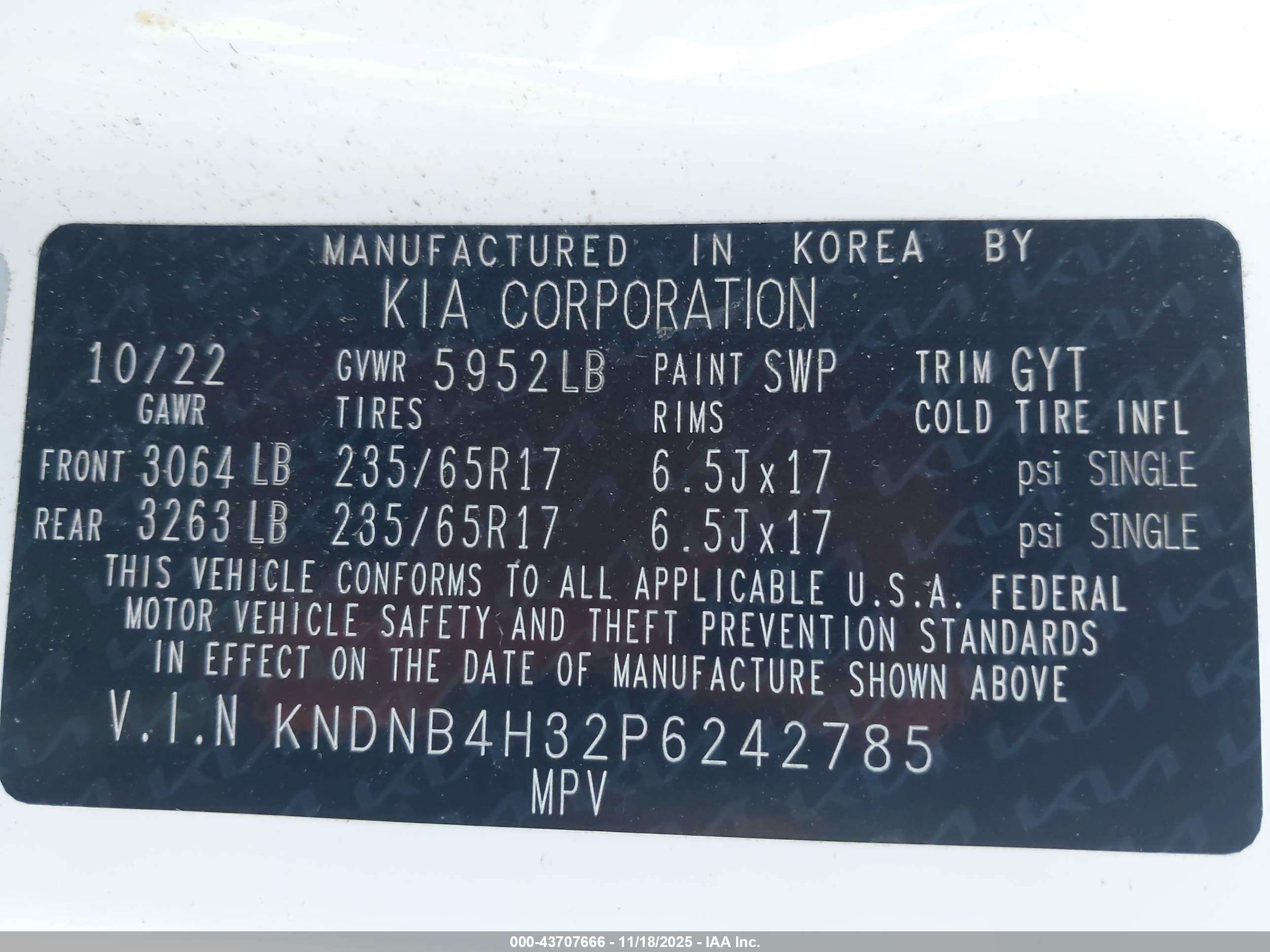 KIA CARNIVAL image 9
