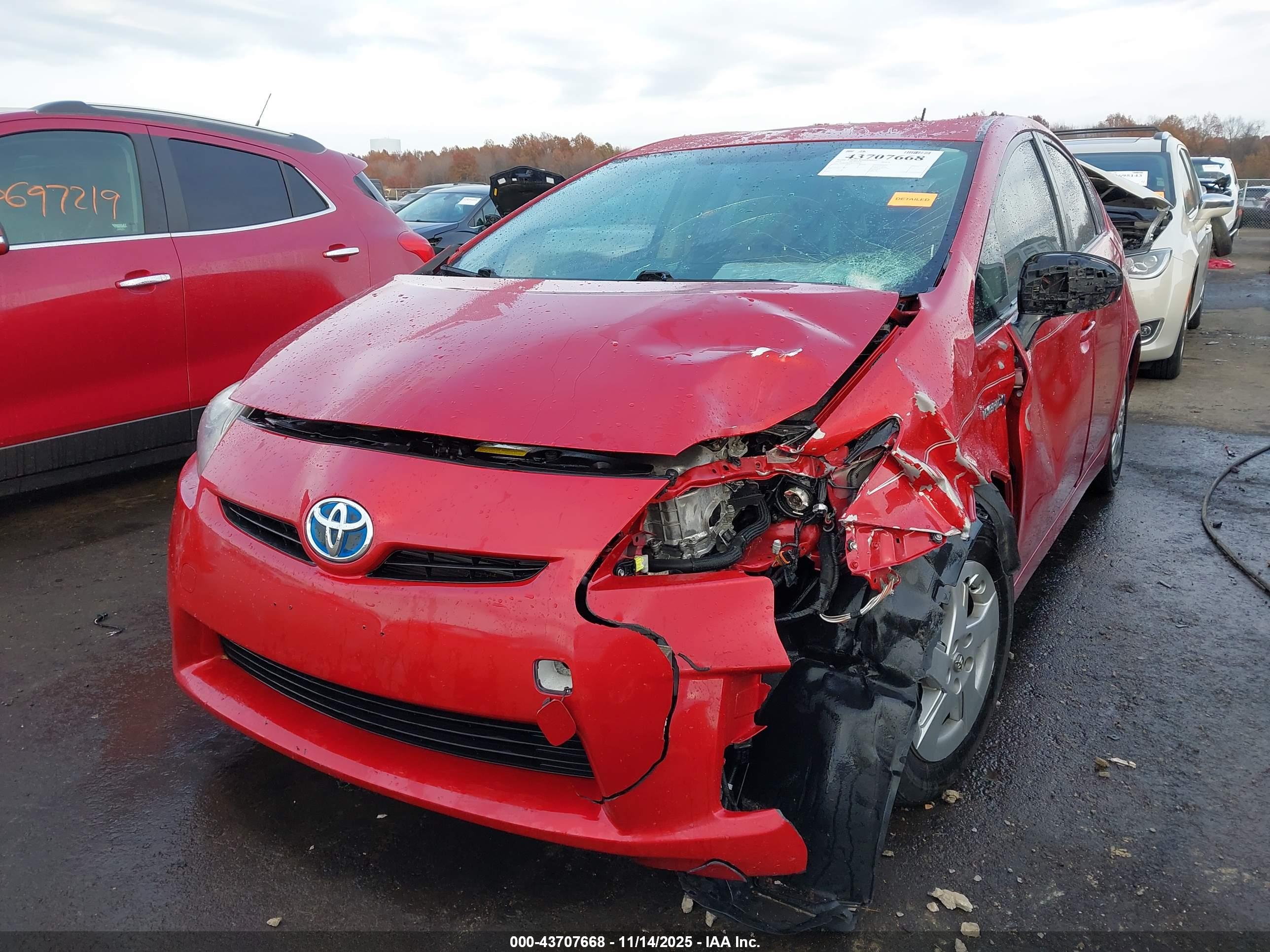 TOYOTA PRIUS image 2