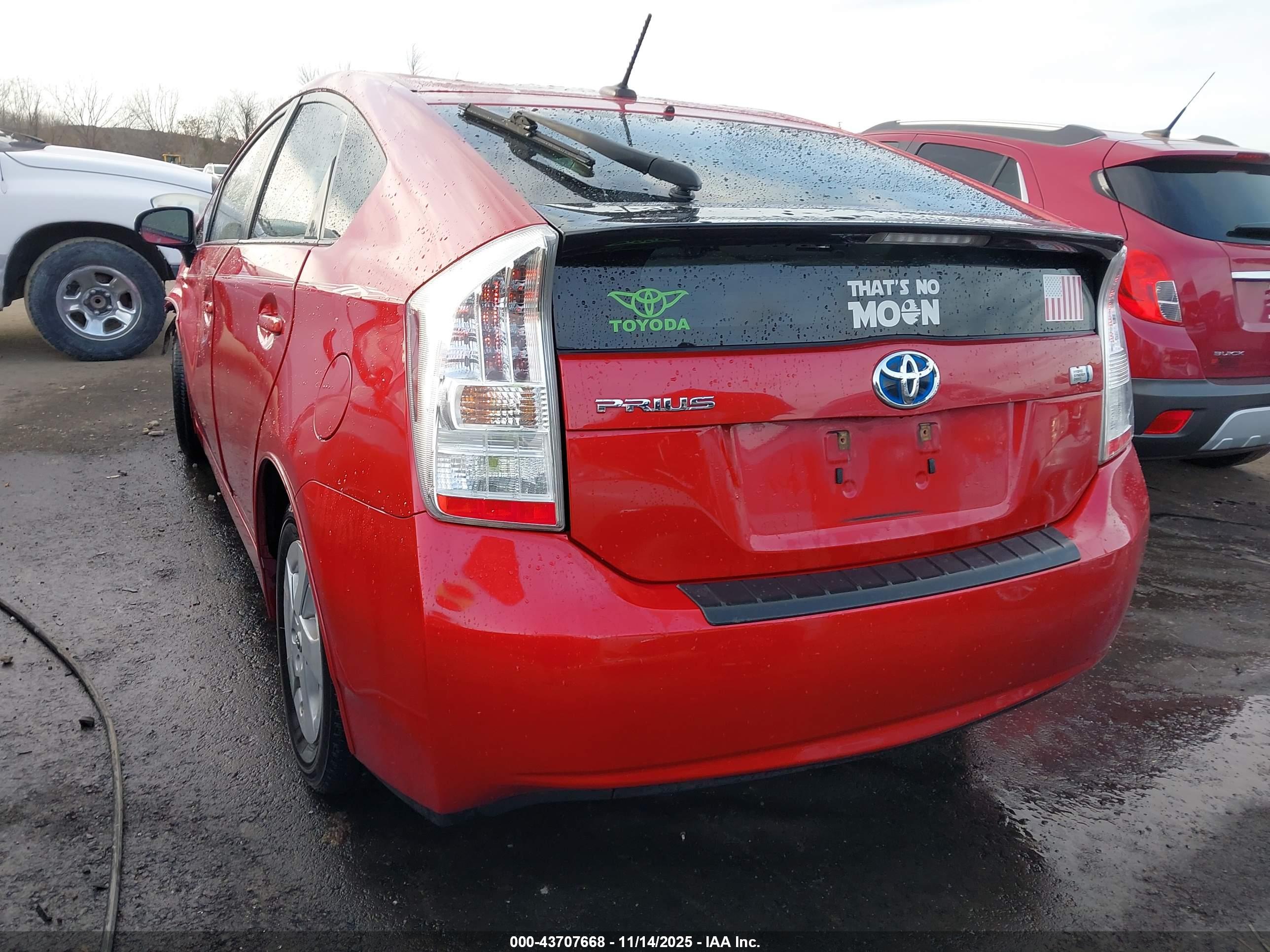 TOYOTA PRIUS image 3