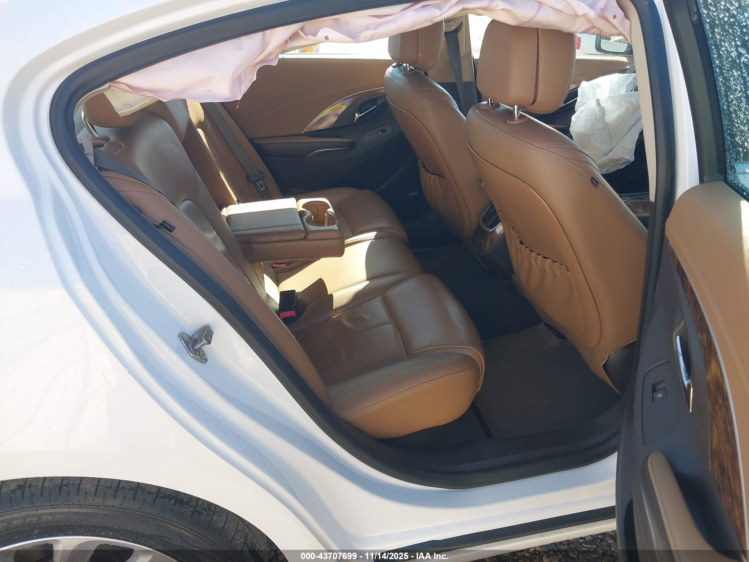 BUICK LACROSSE image 8