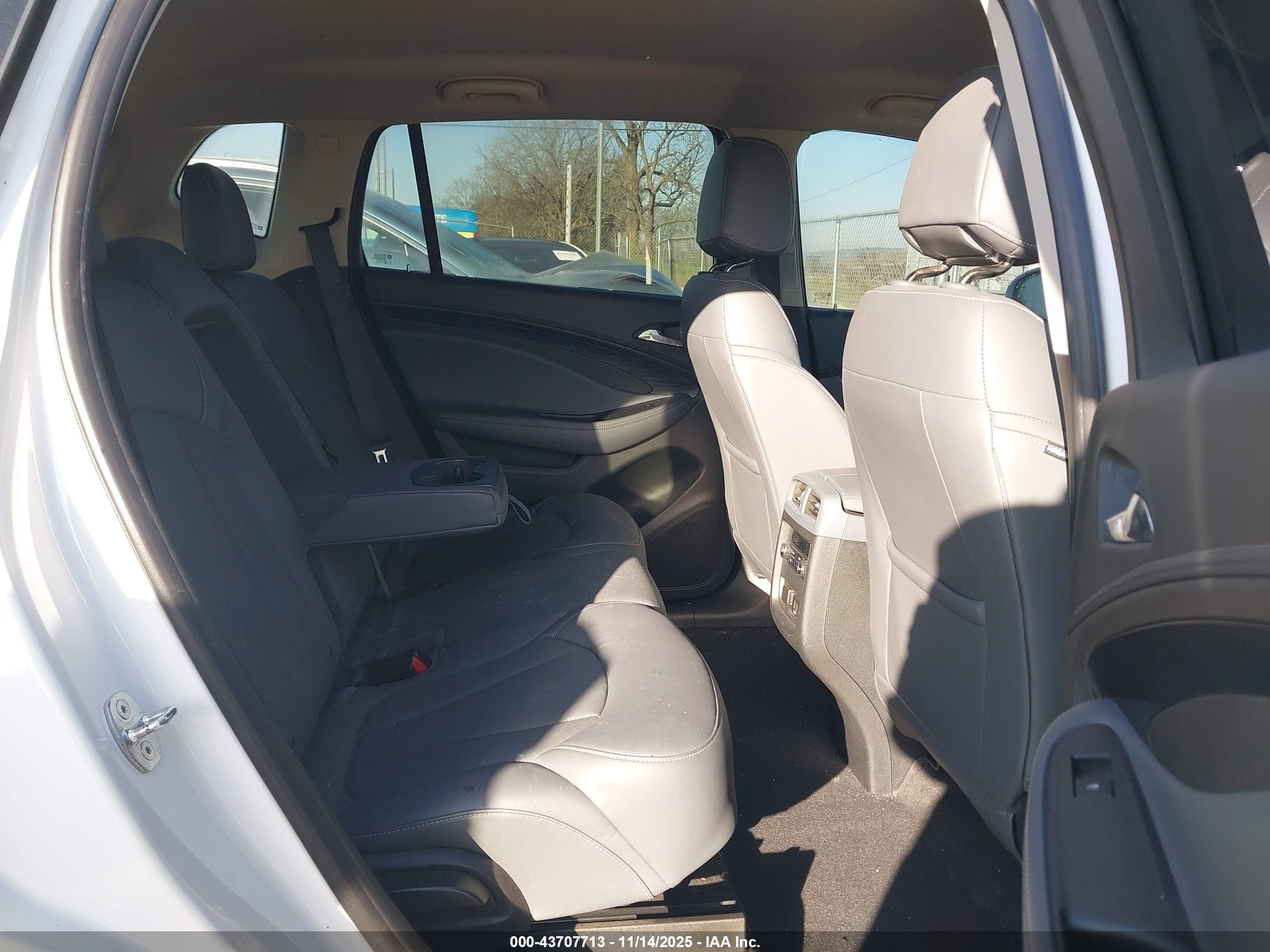 BUICK ENVISION image 8
