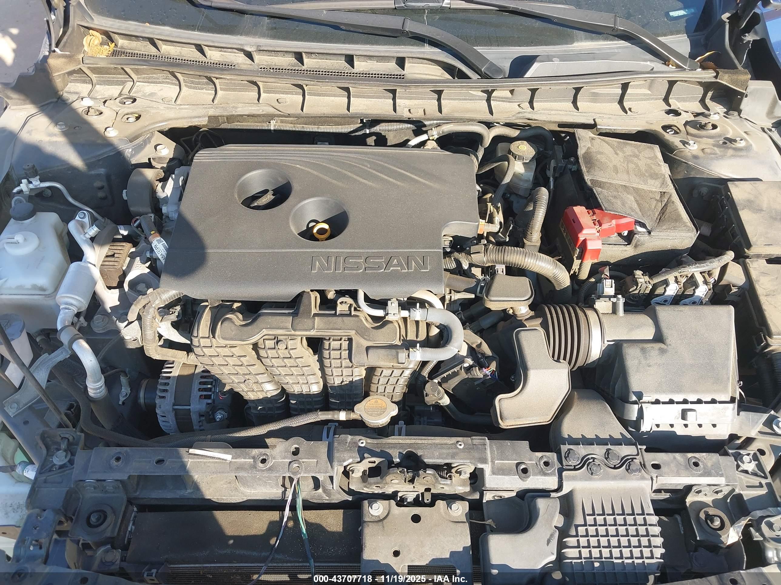 NISSAN ALTIMA image 10