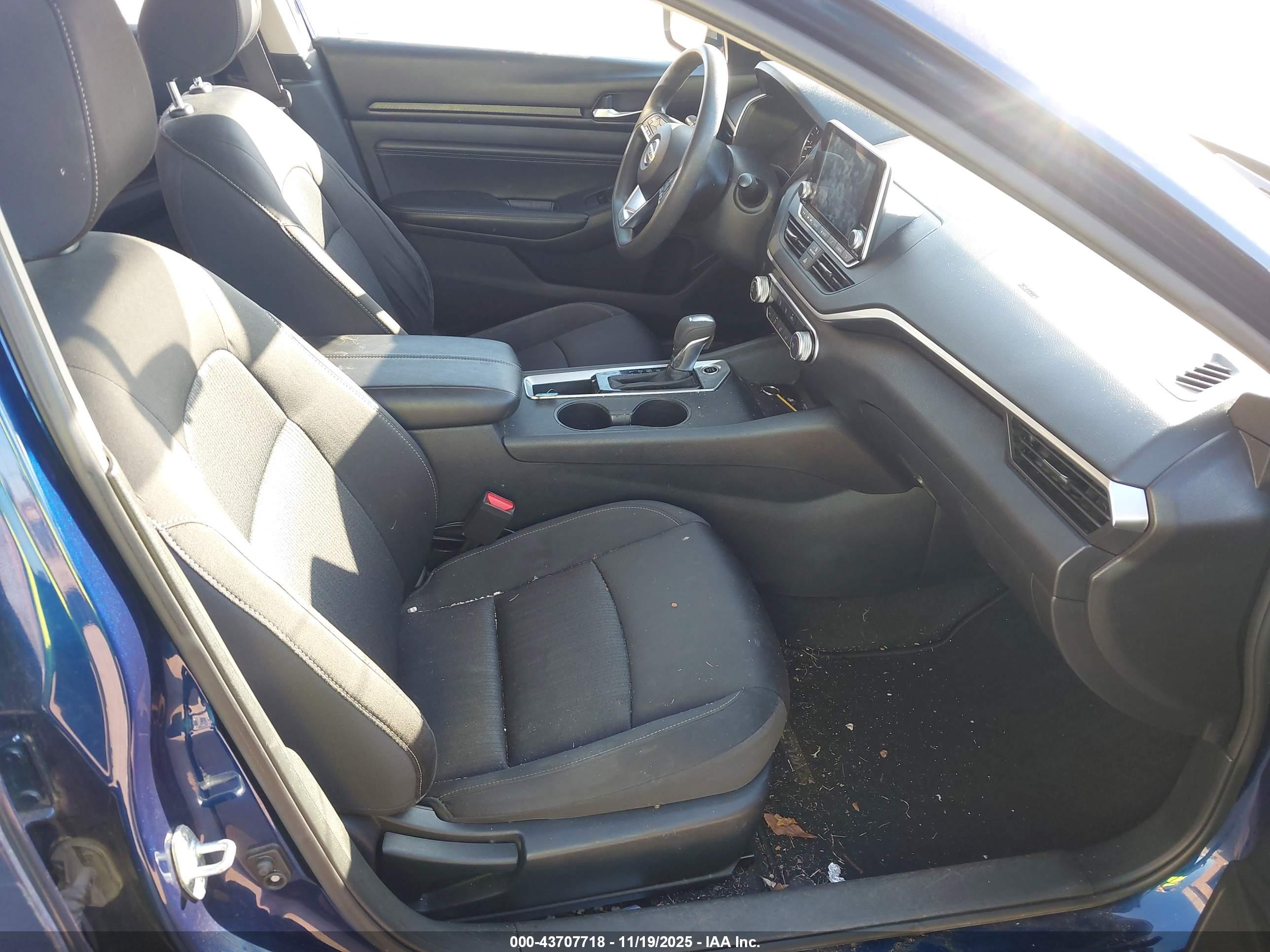 NISSAN ALTIMA image 5