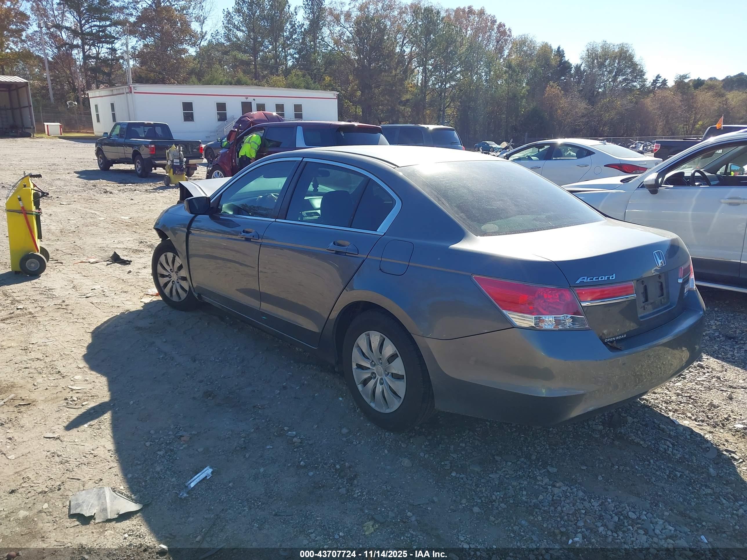 HONDA ACCORD image 3