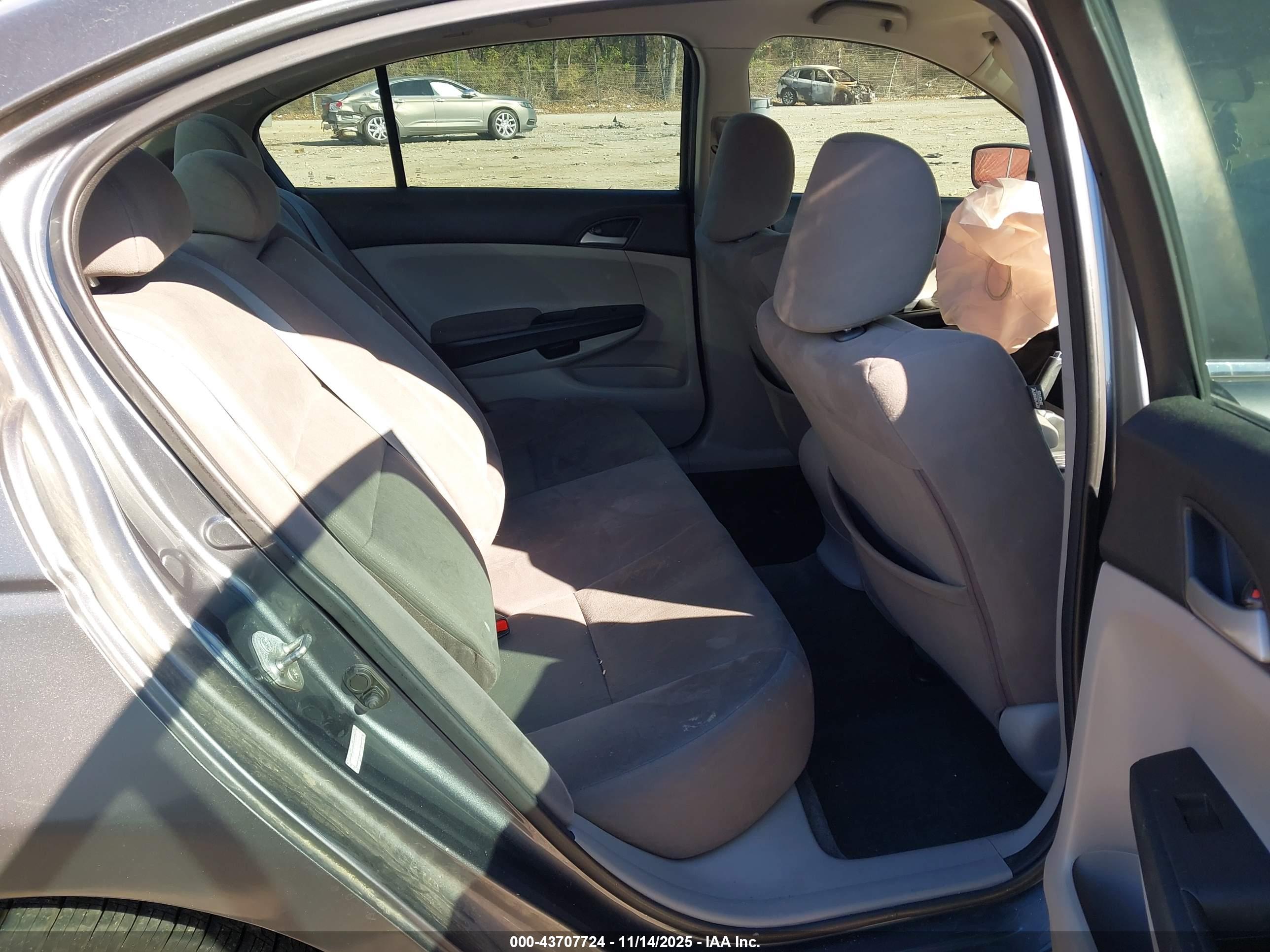 HONDA ACCORD image 8
