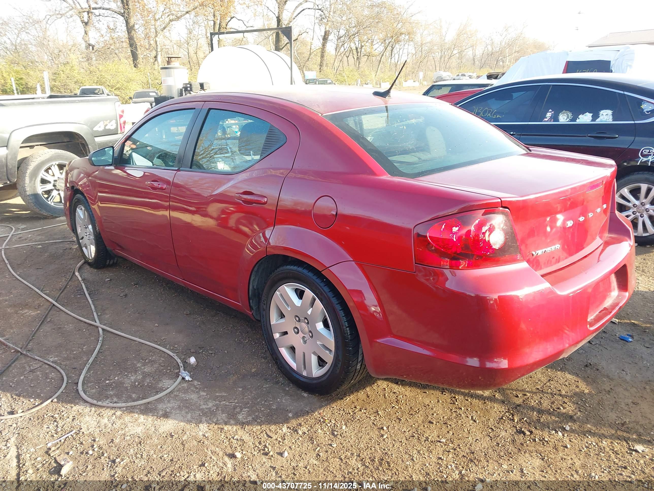 DODGE AVENGER image 3