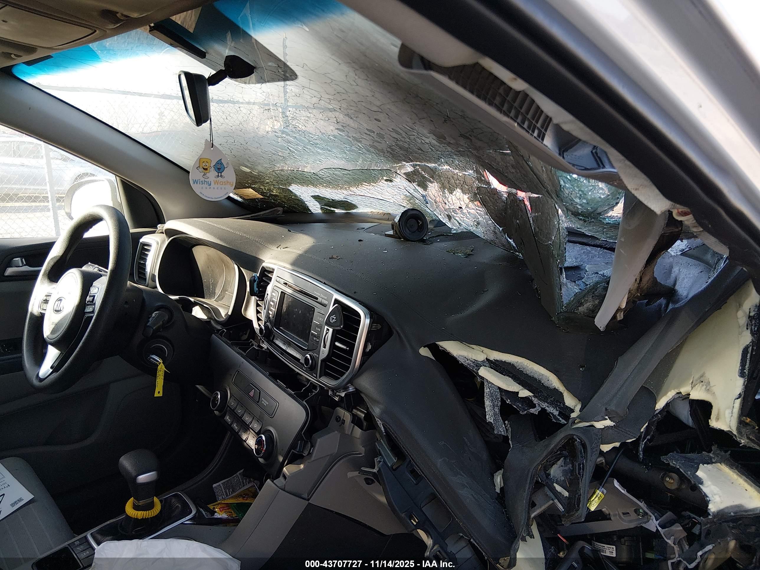 KIA SPORTAGE image 5