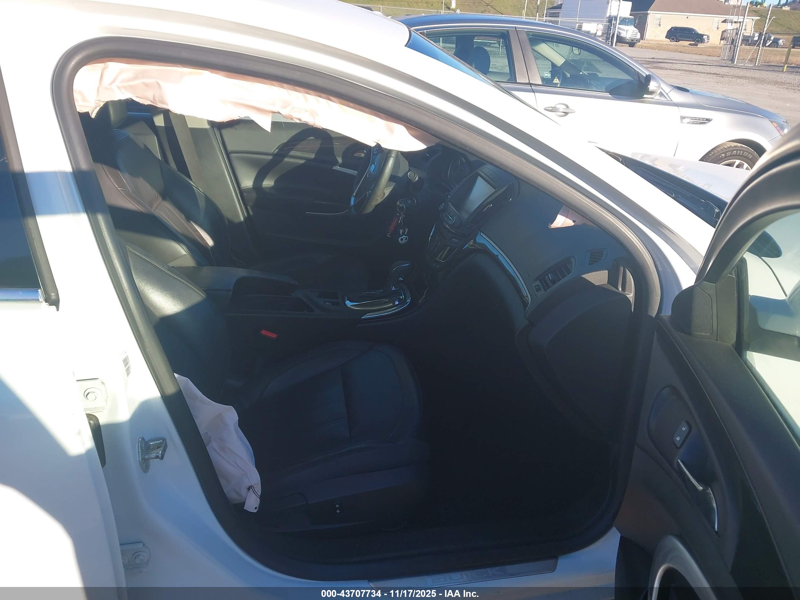 BUICK REGAL image 5