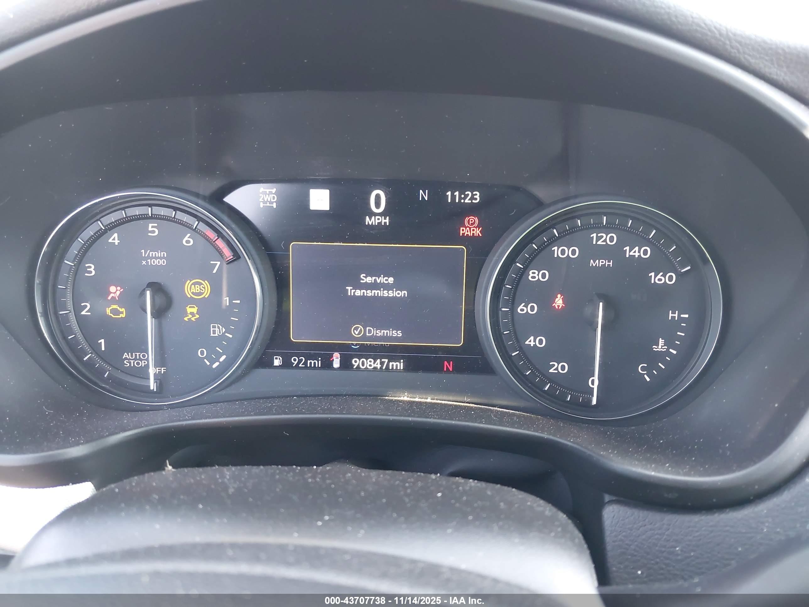 CADILLAC XT4 image 7