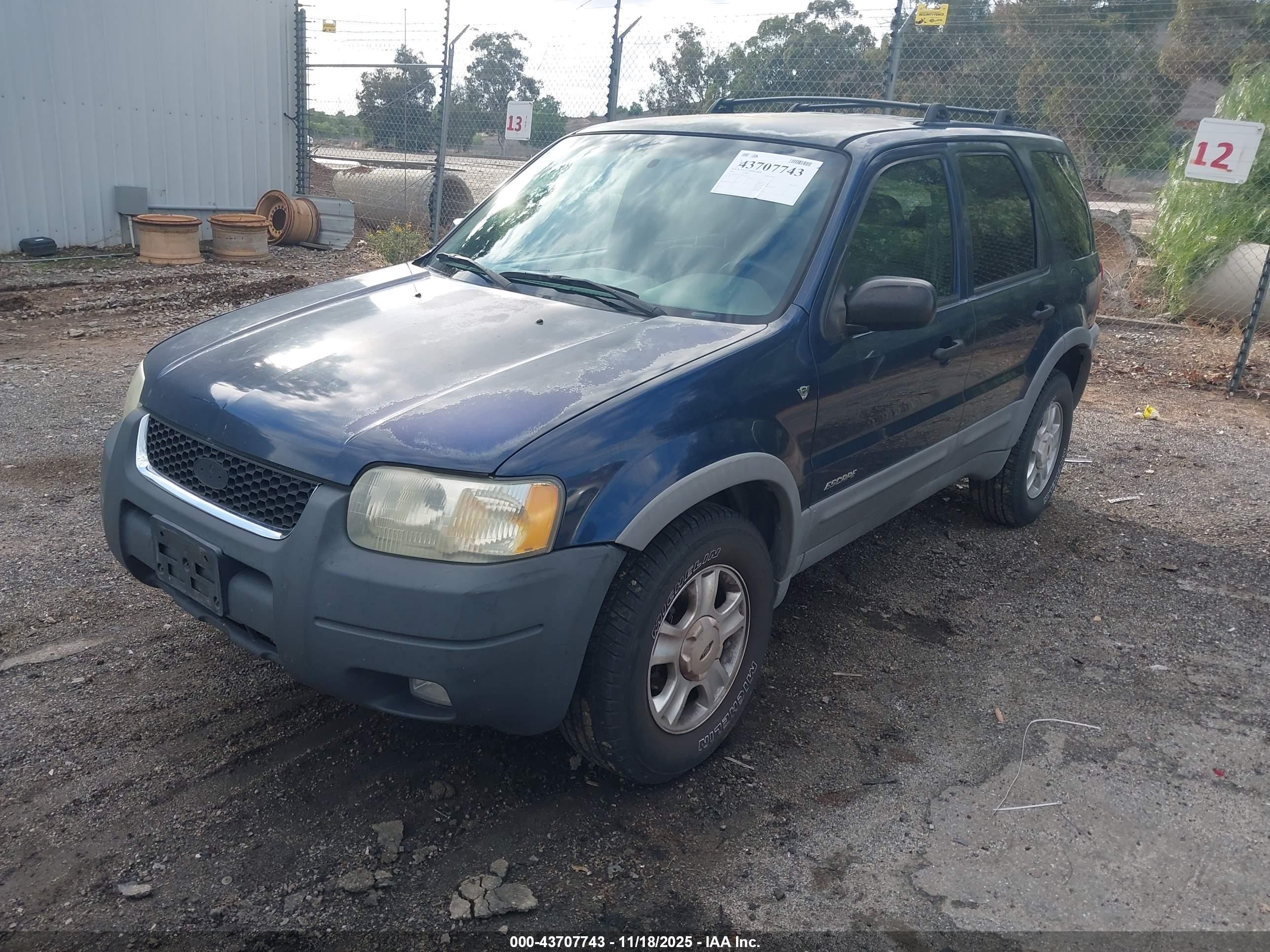 FORD ESCAPE image 2