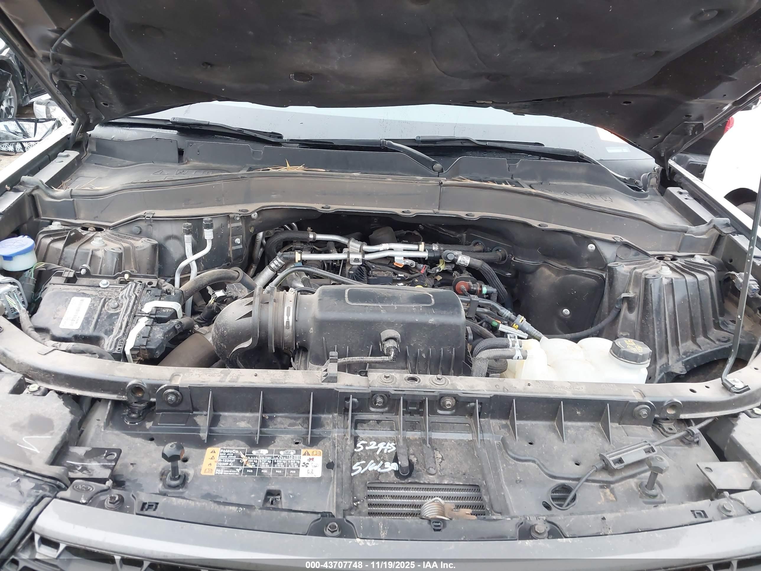 FORD EXPLORER image 10