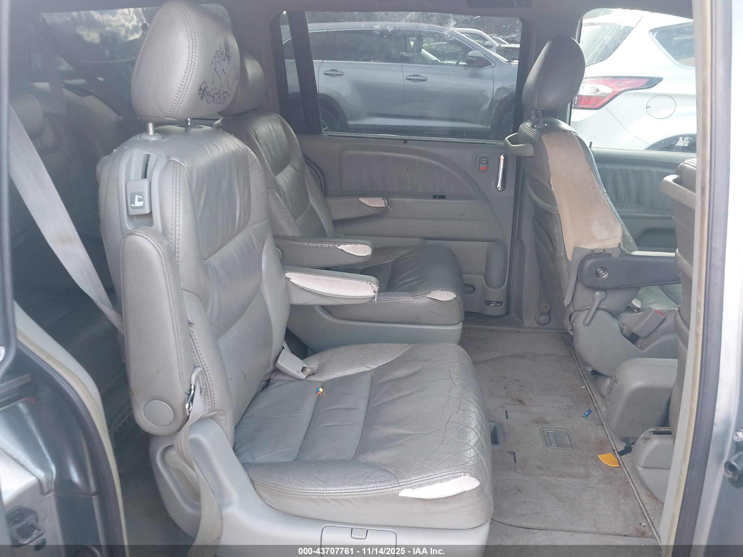 HONDA ODYSSEY image 8