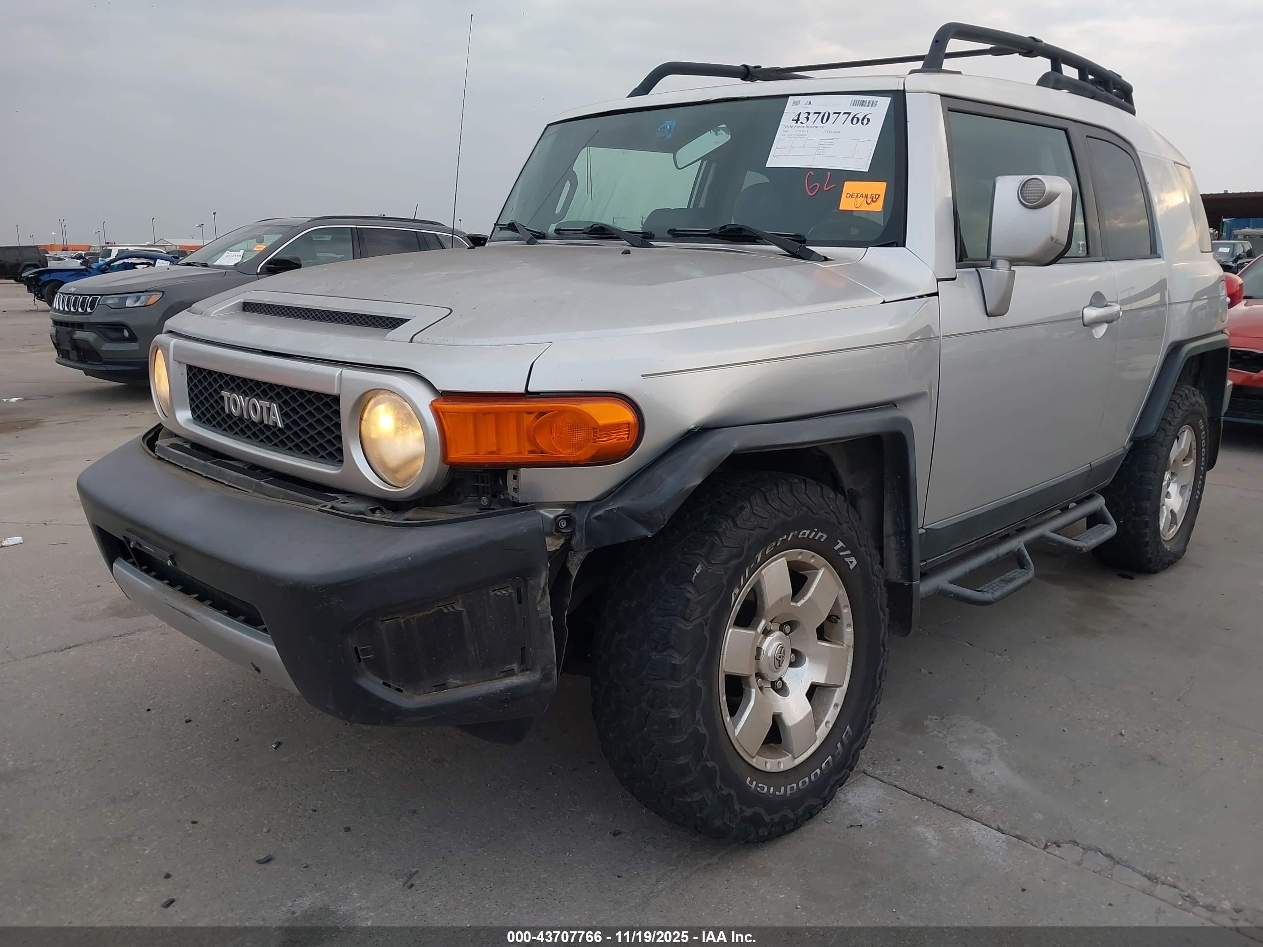 TOYOTA FJ image 6
