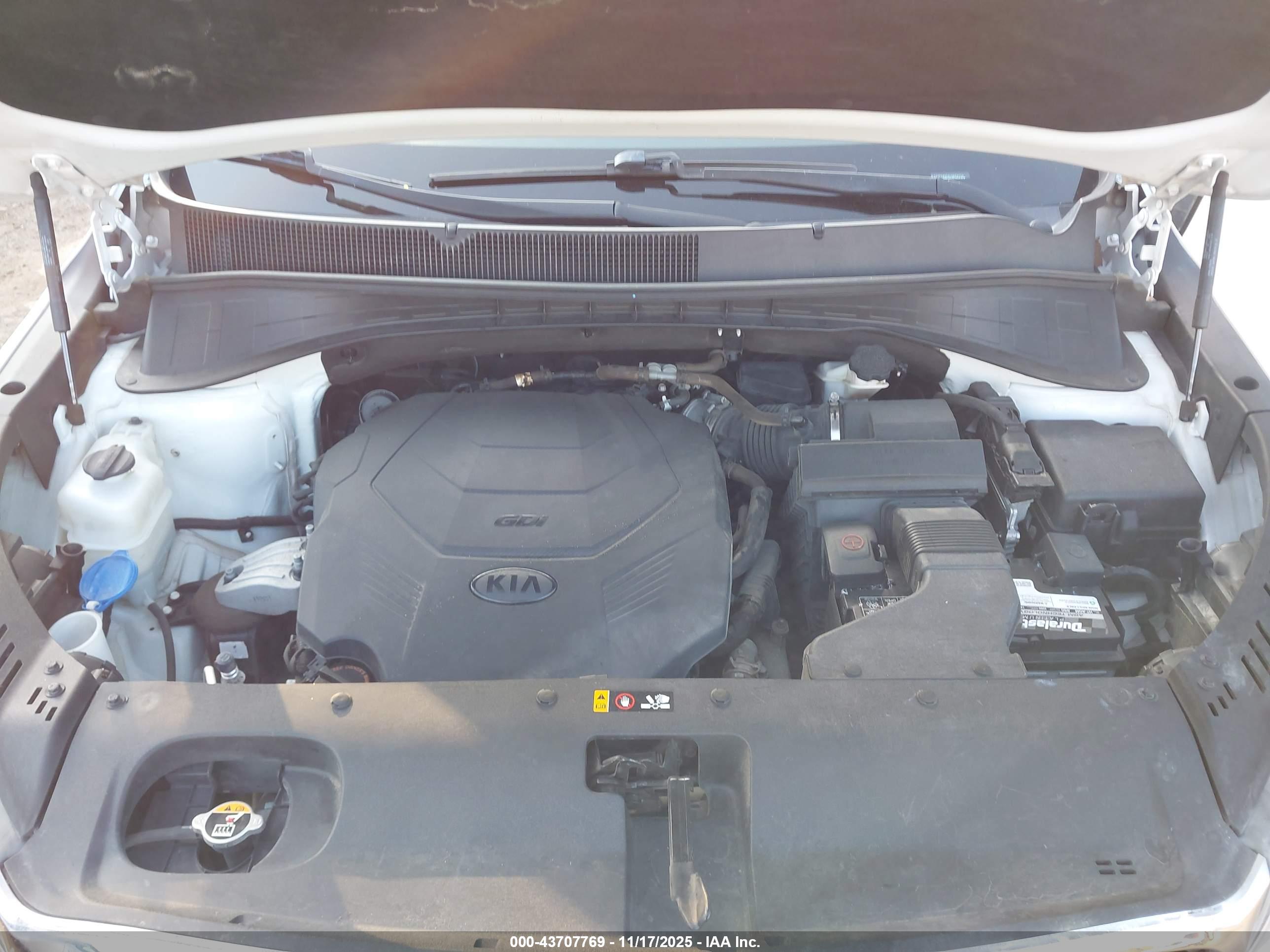 KIA SORENTO image 10