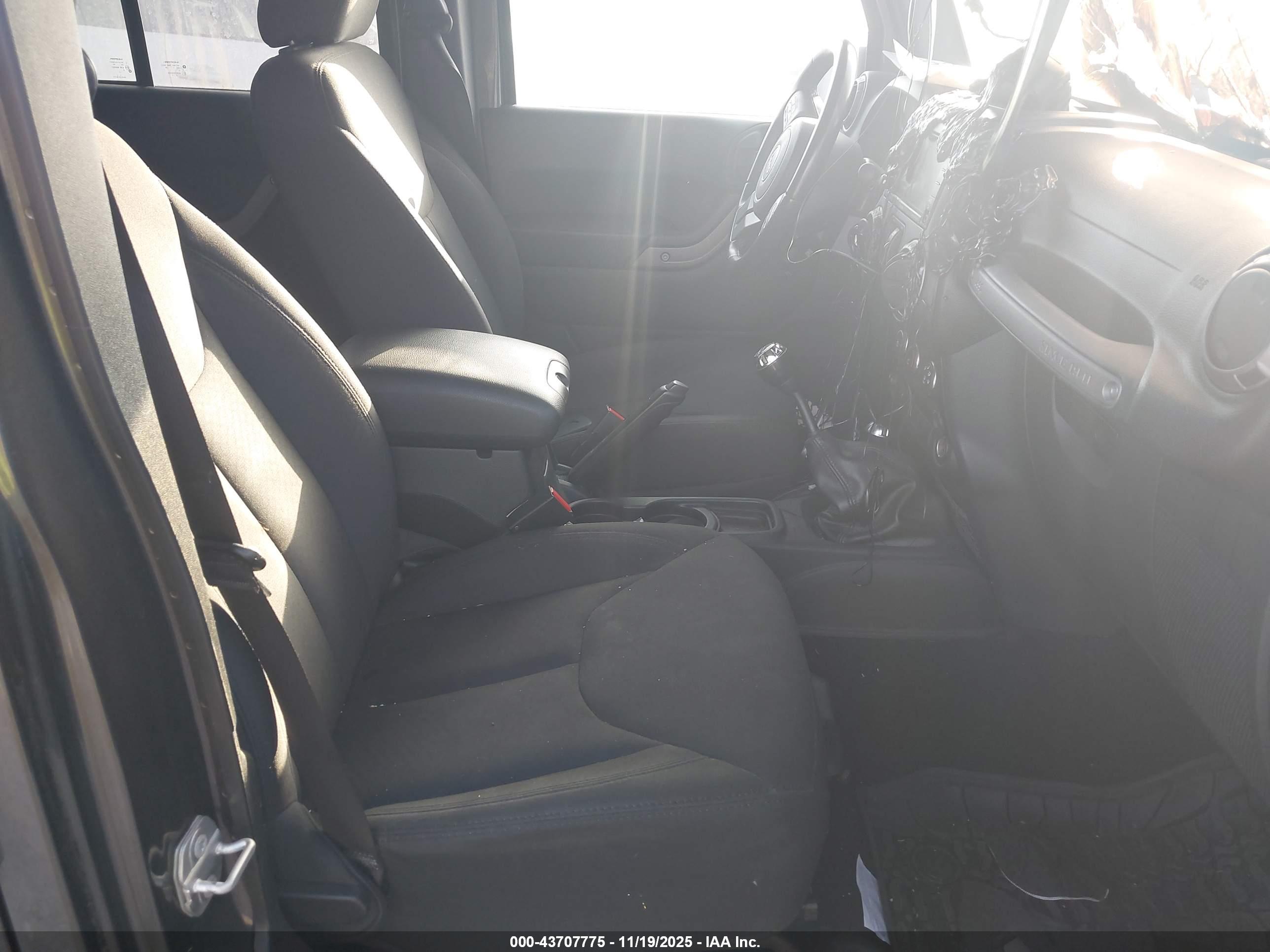 JEEP WRANGLER image 5