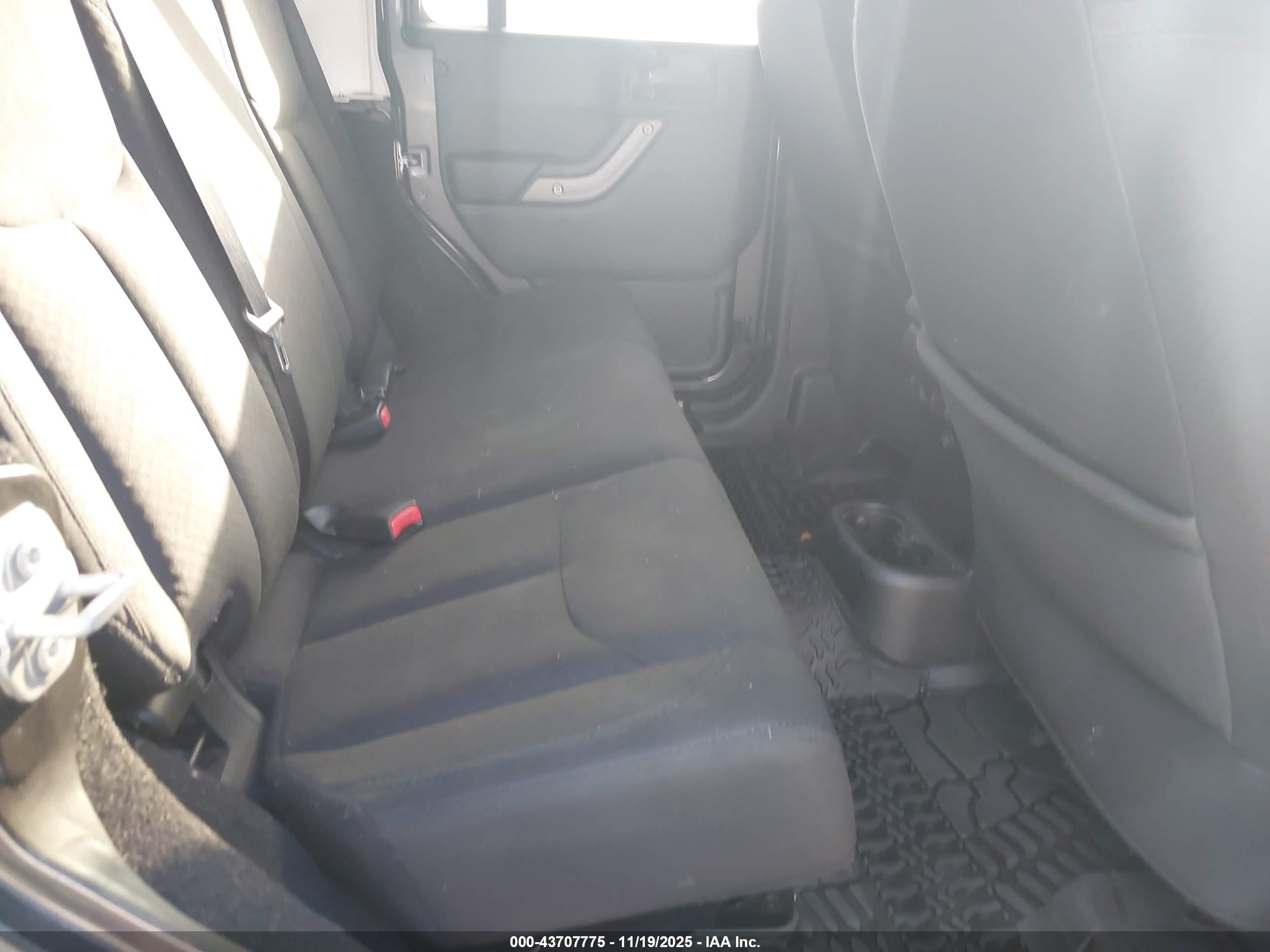JEEP WRANGLER image 8