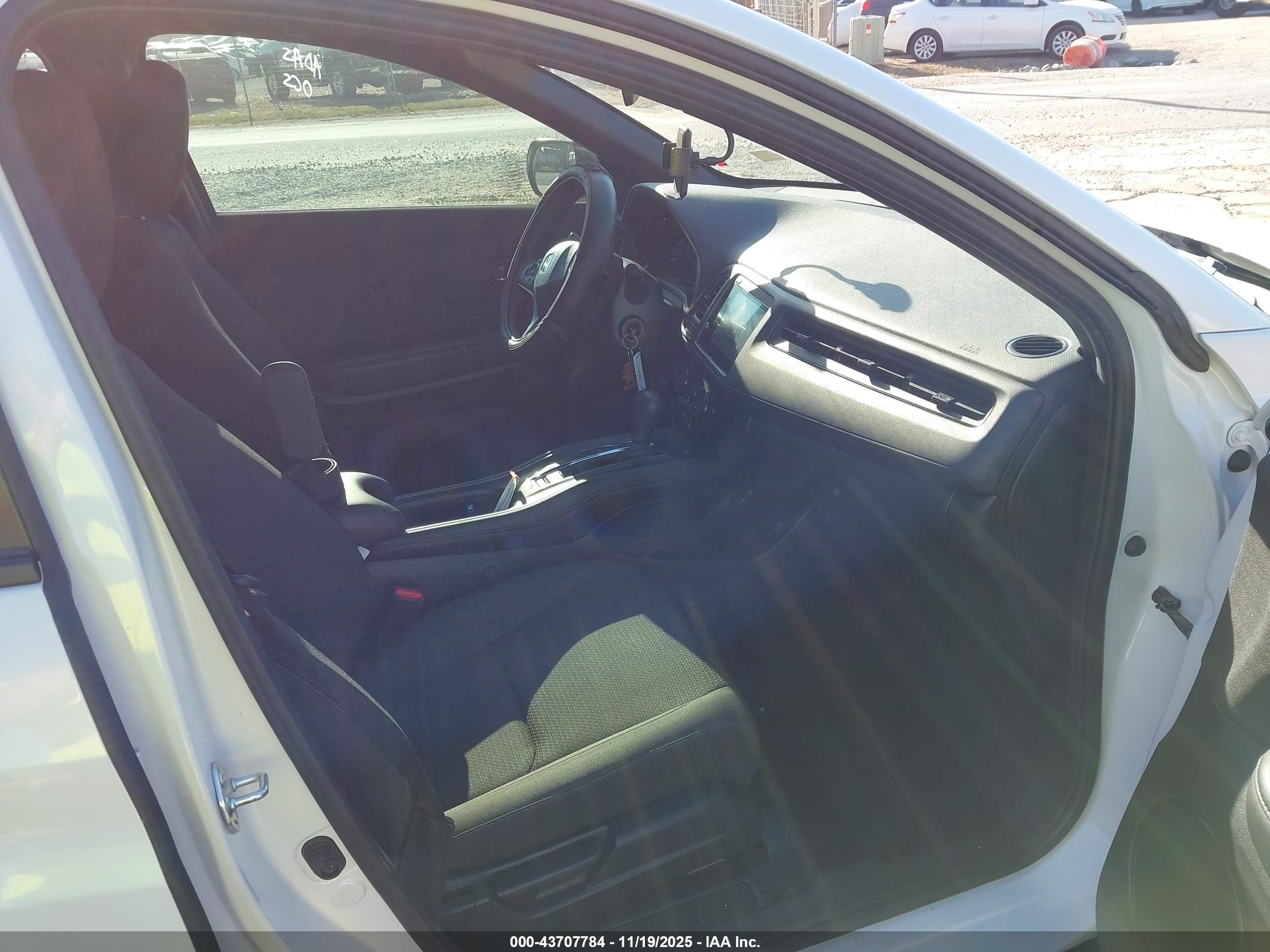 HONDA HR-V image 5