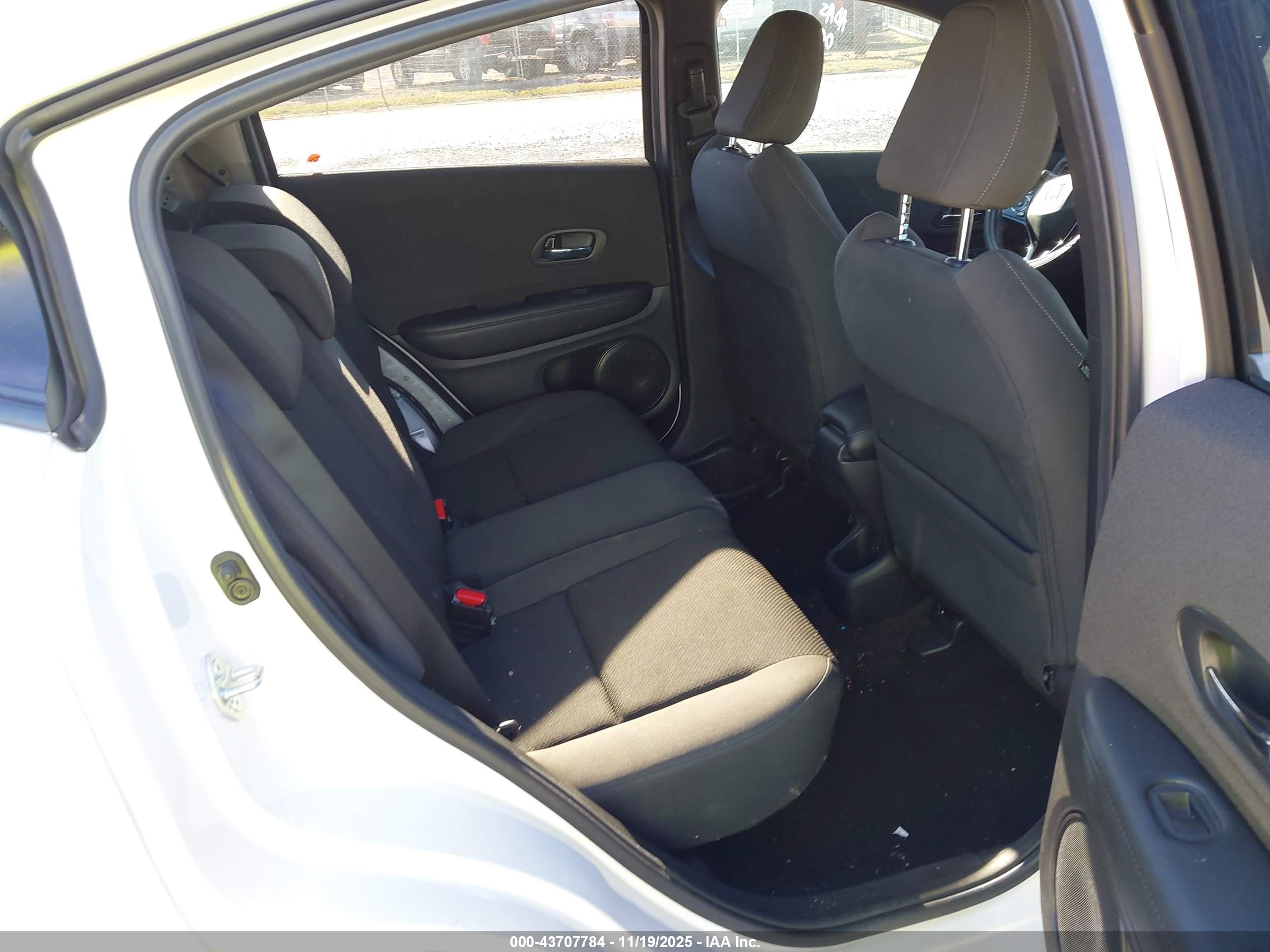 HONDA HR-V image 8