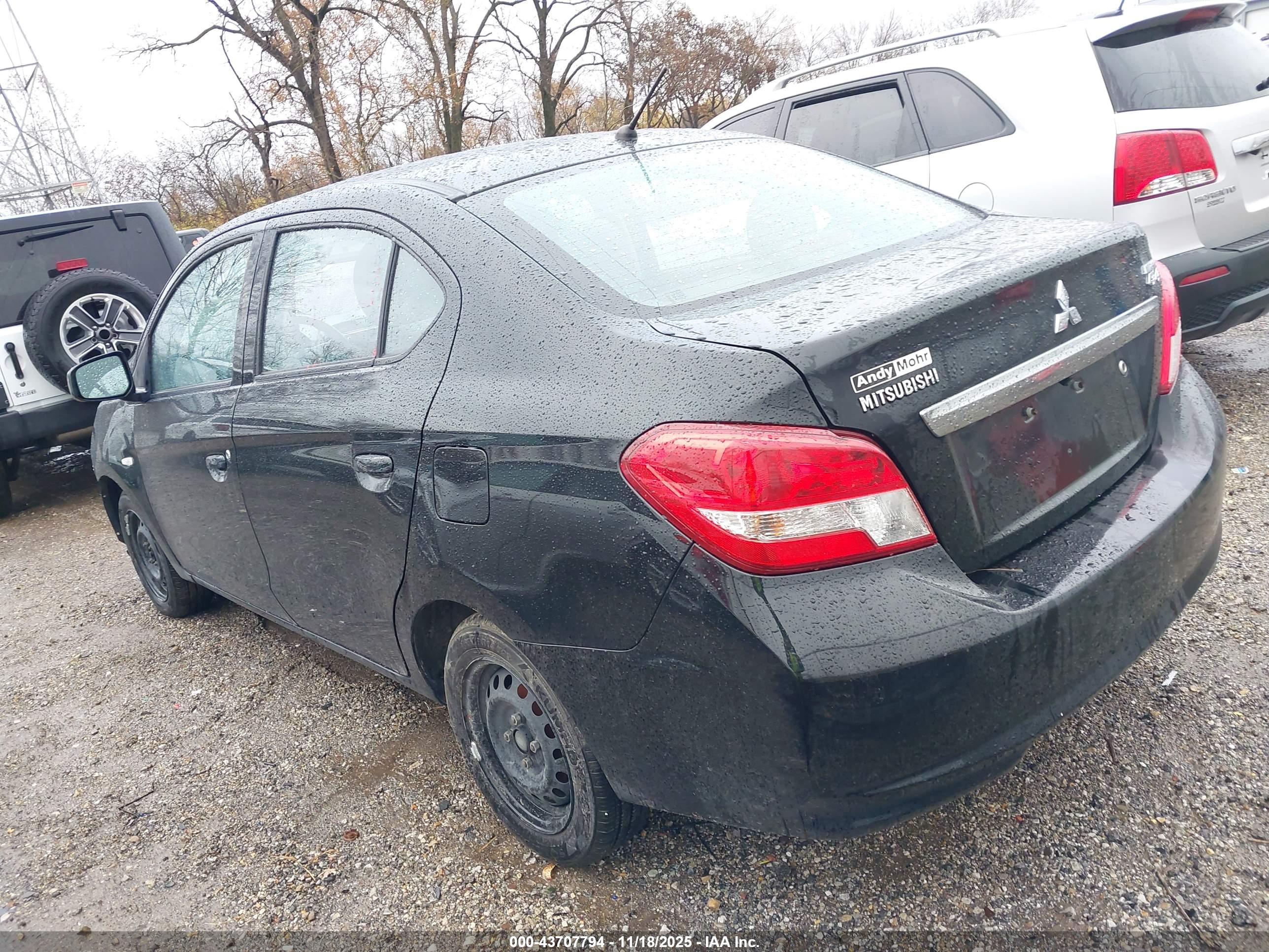 MITSUBISHI MIRAGE image 3