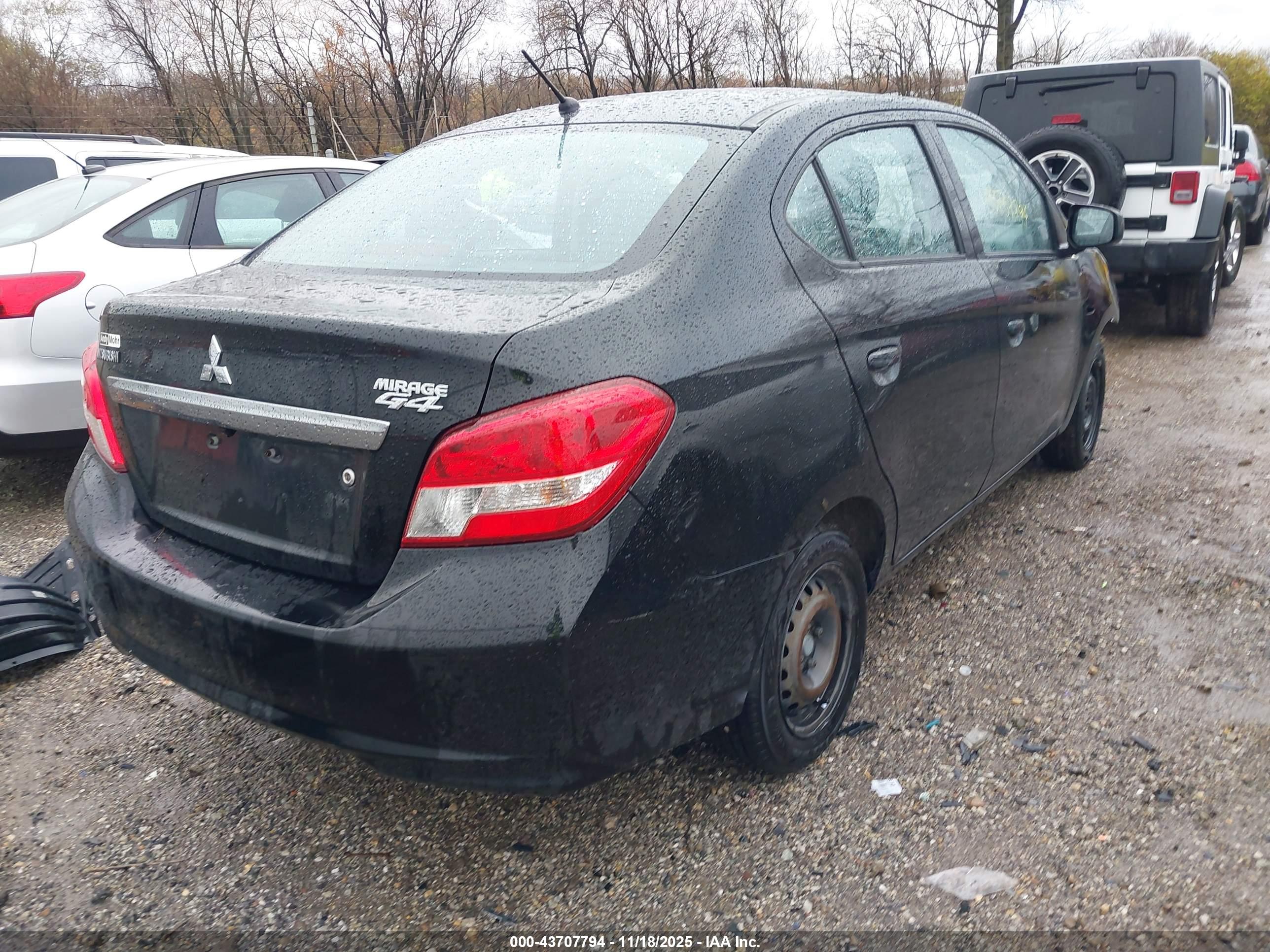 MITSUBISHI MIRAGE image 4